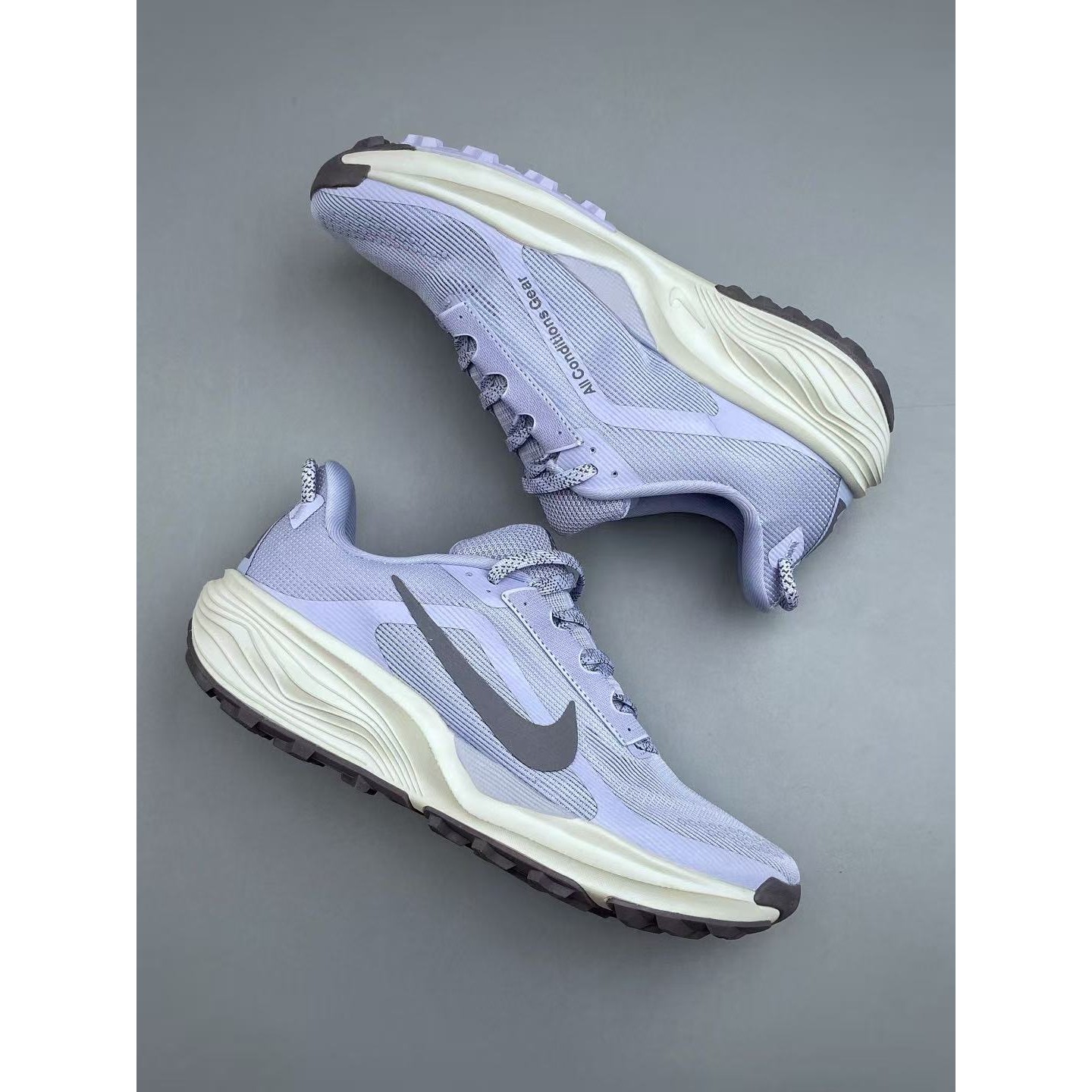 <p>NIKE ACG 户外低帮徒步鞋(藍)</p>