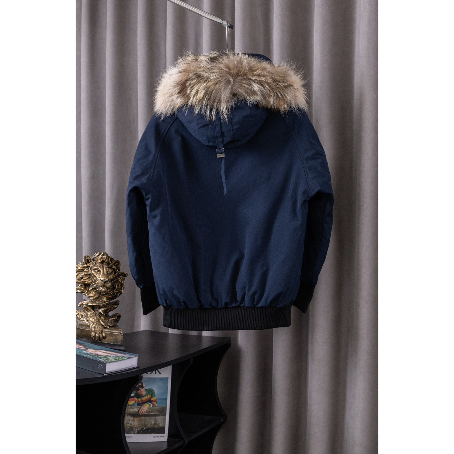 <p>Canada Goose 01款 Chilliwack Bomber 飞行员羽绒服(藏蓝色)</p>