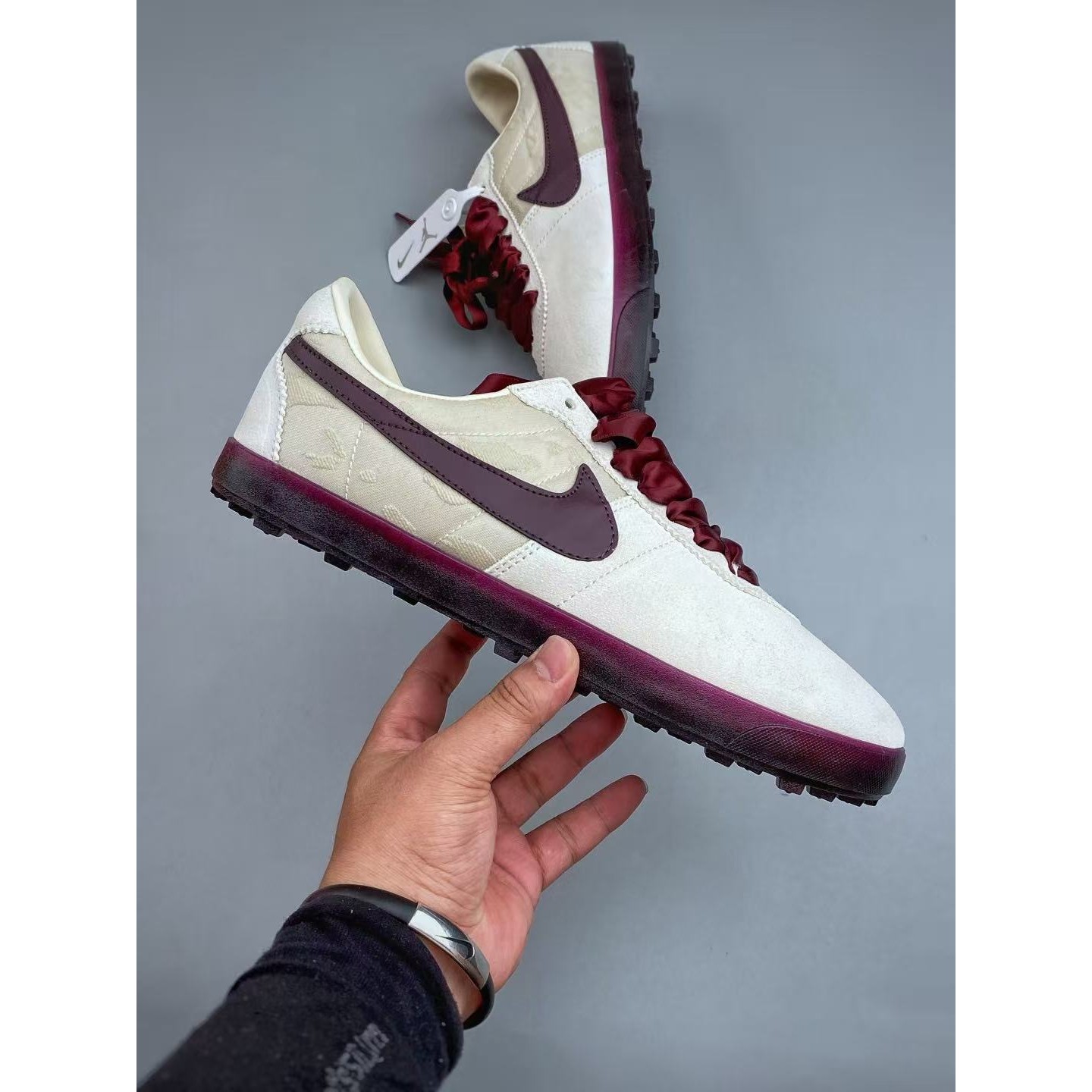 <p>NIKE ASTROGRABBER LTHR 低帮休闲板鞋</p>