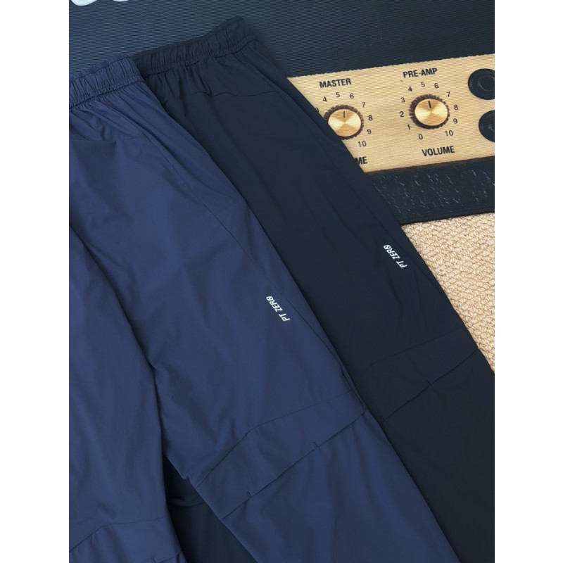 <p>DESCENTE 速乾休閒長褲</p>