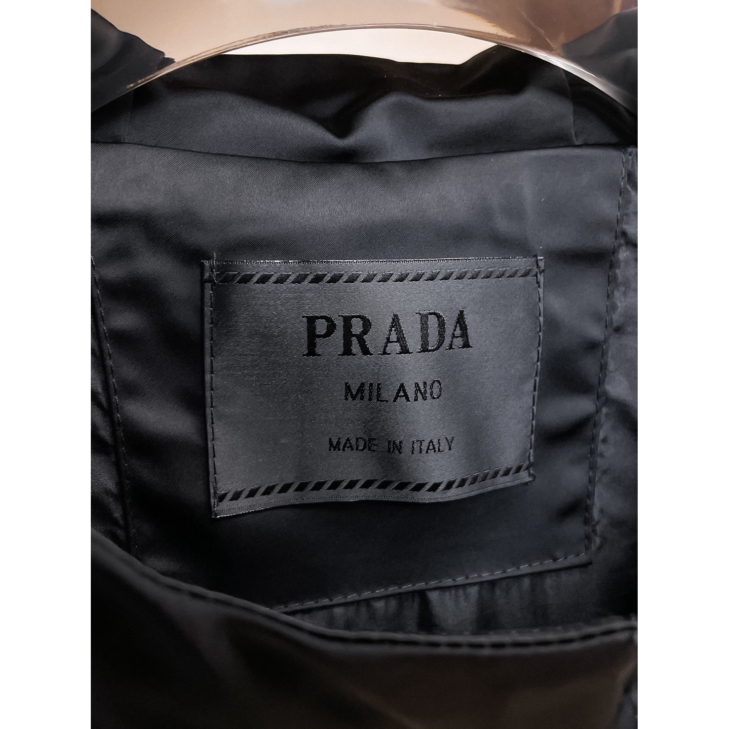 <p>PRADA 男士夹克外套(黑)</p>