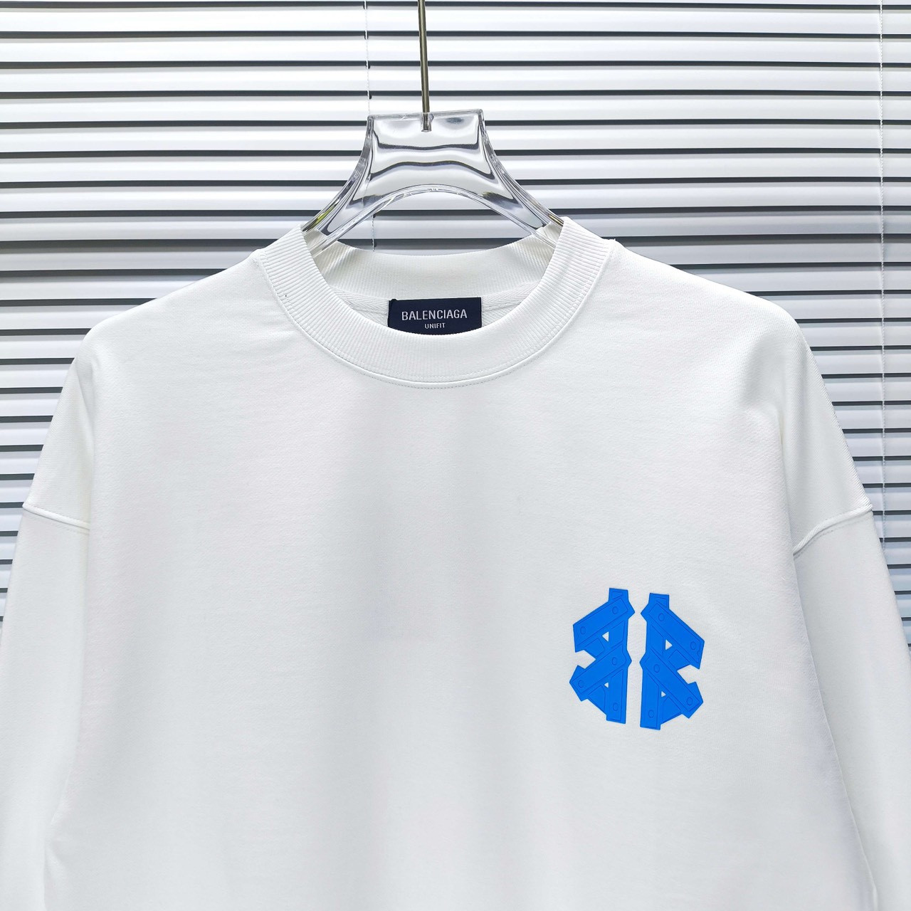 <p>Balenciaga 圆领长袖卫衣(白)</p>
