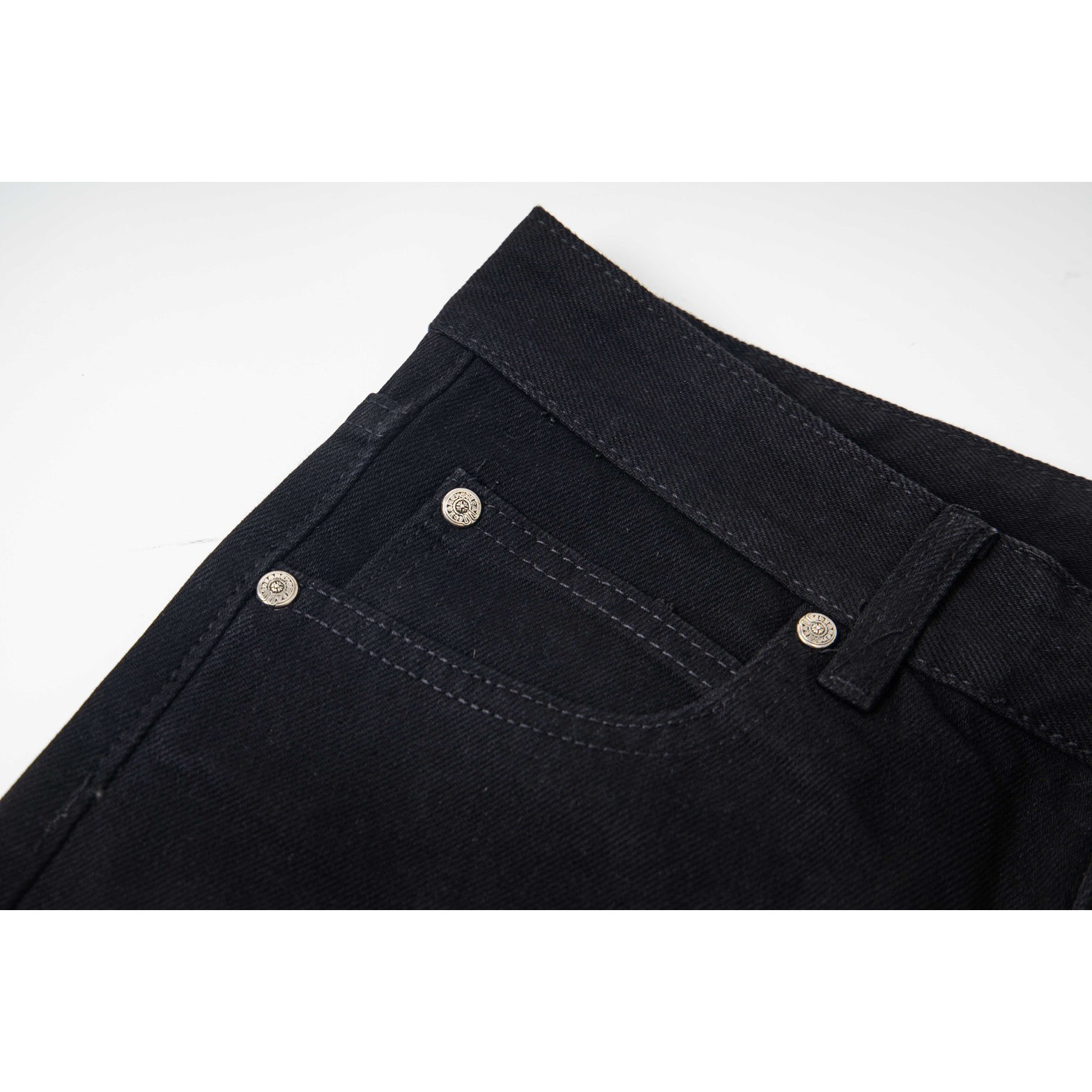 <p>CHROME HEARTS 黑裤牛仔骚紫豹纹爆款牛仔裤(1798#)</p>

<p>&nbsp;</p>