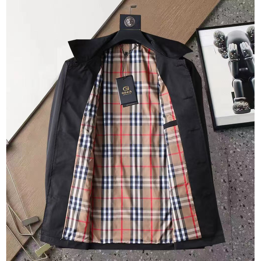 <p>BURBERRY 男士夹克外套(黑)</p>
