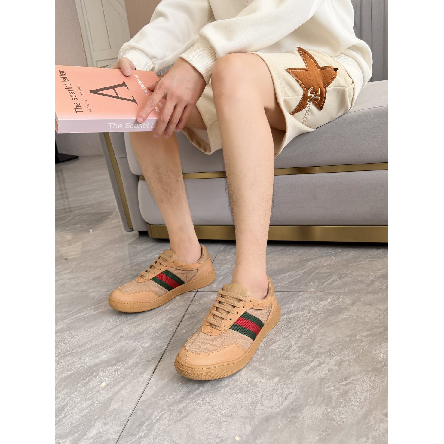 <p>GUCCI 休閒鞋(棕)</p>