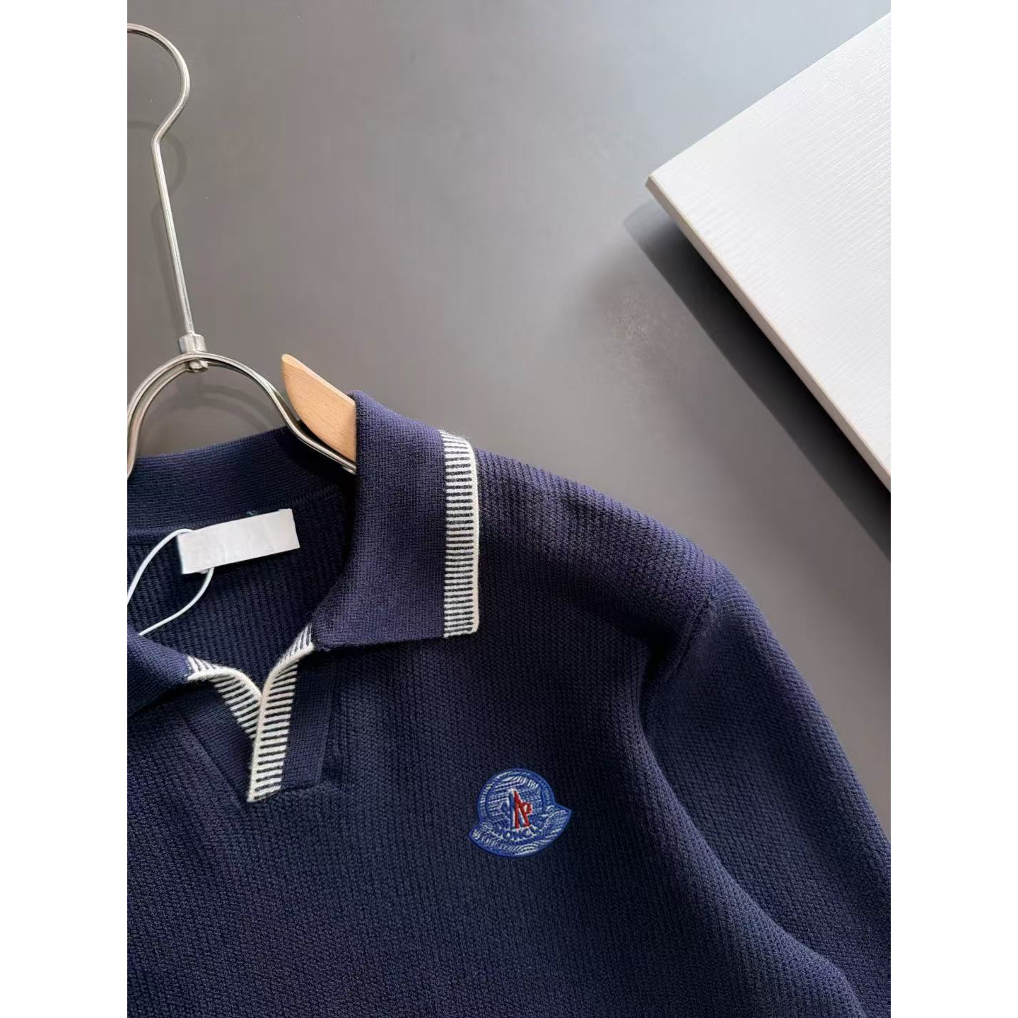 <p>MONCLER&nbsp;秋冬官网最新毛衣(藍)</p>