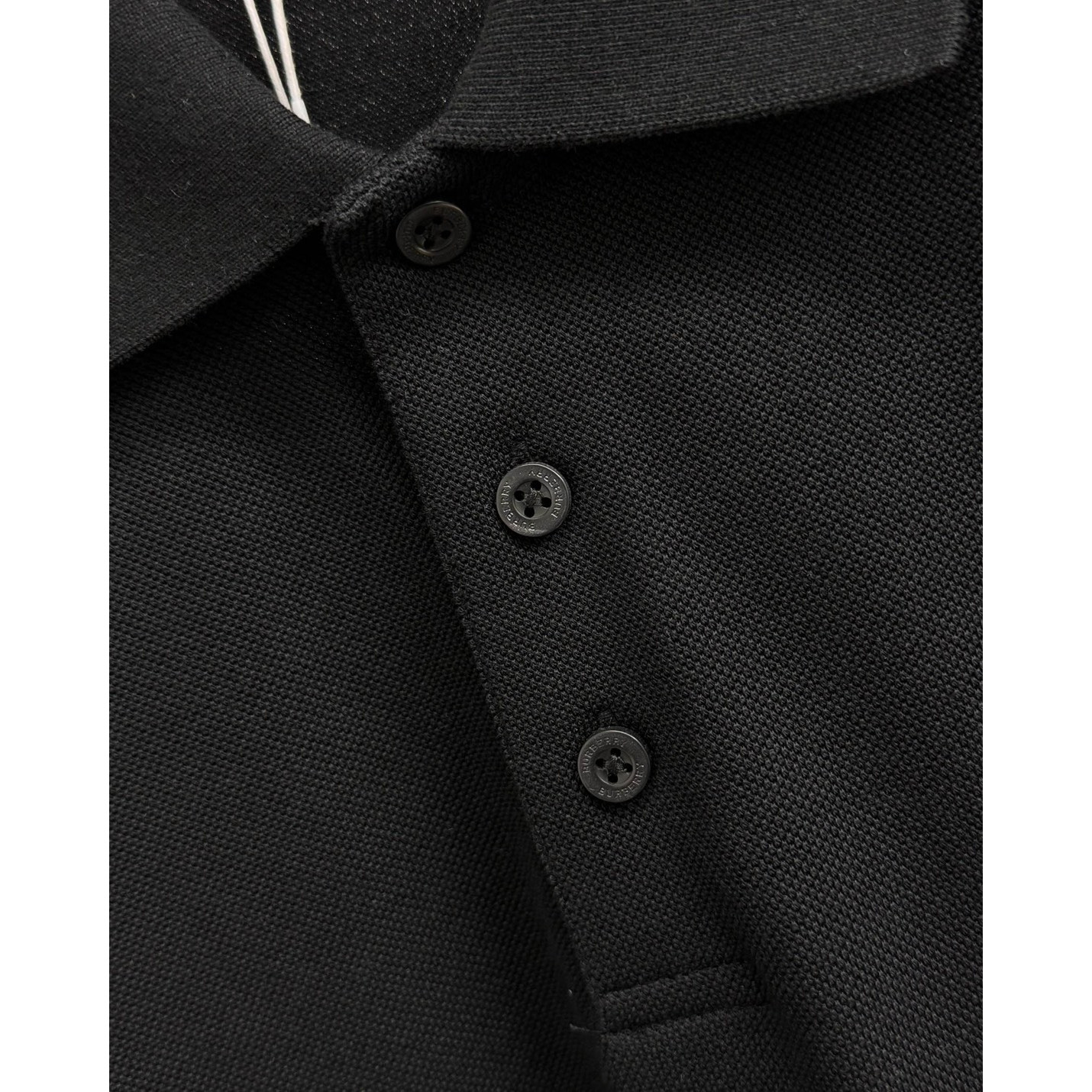<p>BURBERRY 短袖翻领polo衫(黑)</p>