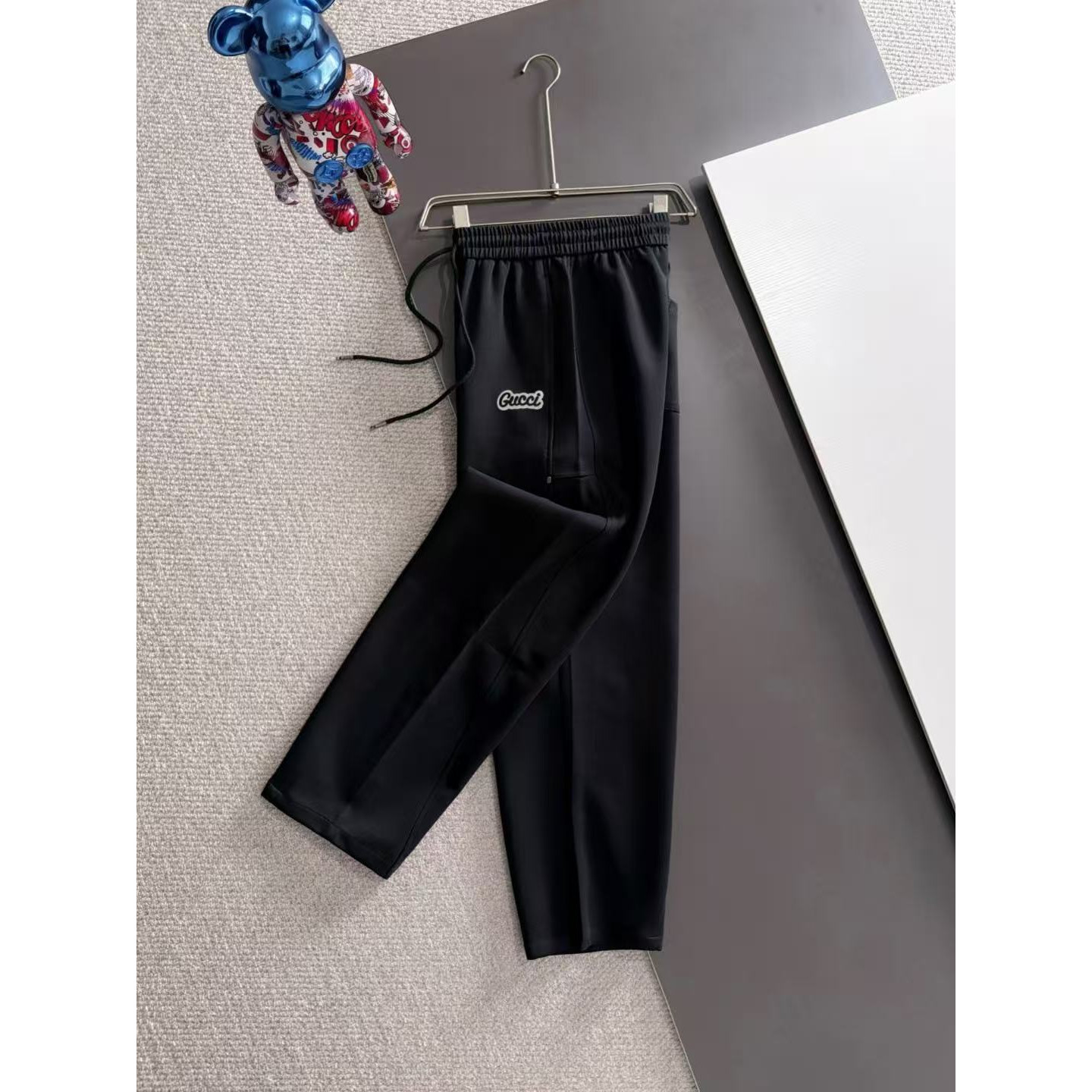 <p>GUCCI 夏季新款松紧带休闲裤(786895)</p>