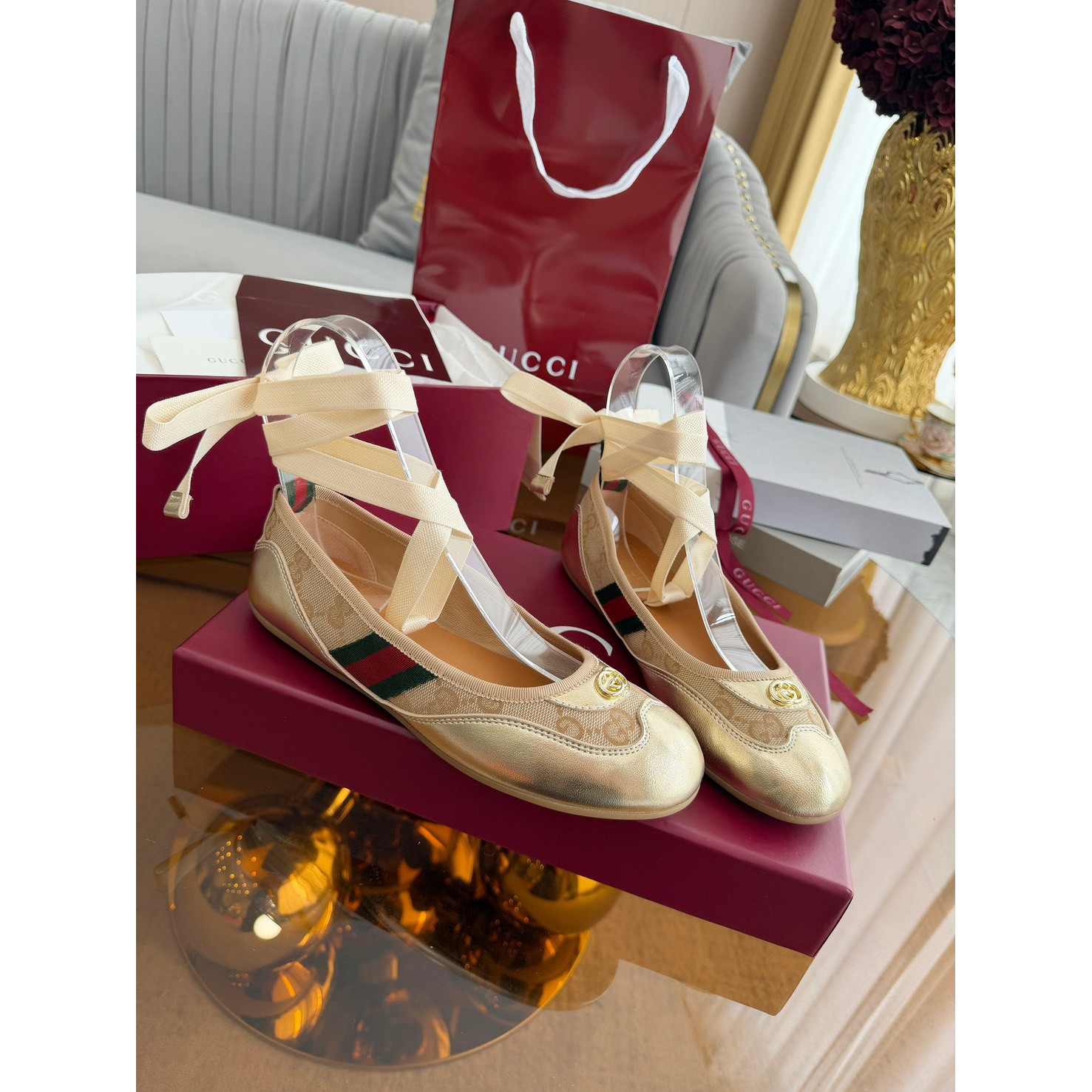 <p>GUCCI 驾车便鞋&amp;舞蹈鞋(金)</p>