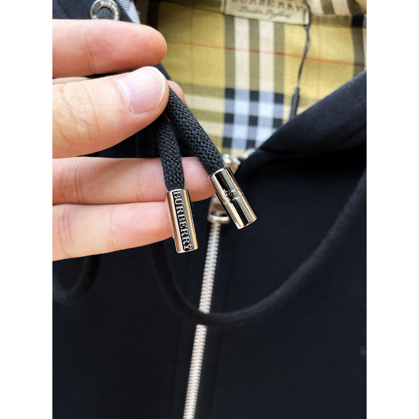 <p>BURBERRY 精品外套(黑)</p>