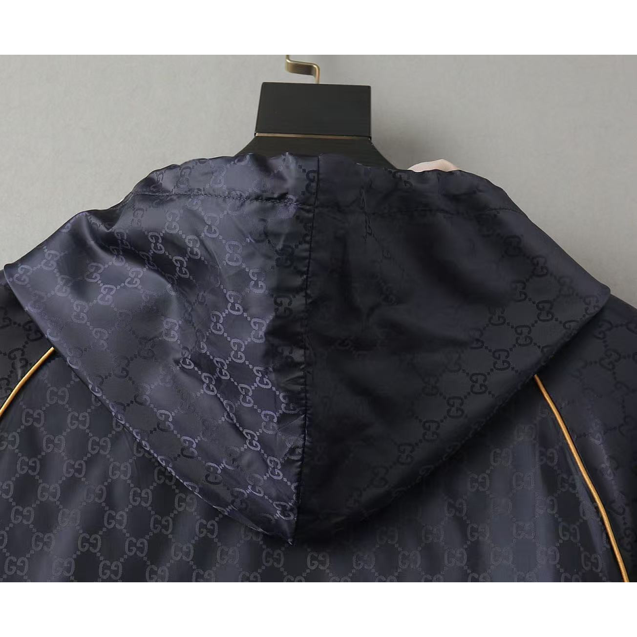<p>GUCCI 男士夹克外套(800805)</p>