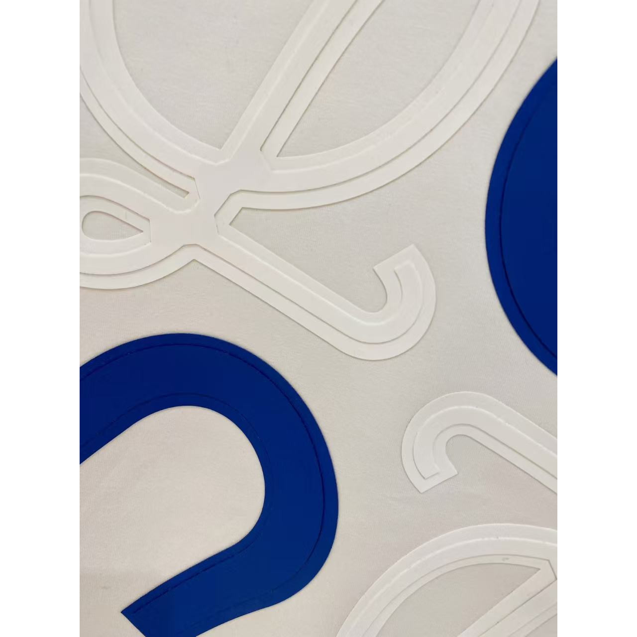 <p>LOEWE 太空棉卫衣(白)</p>