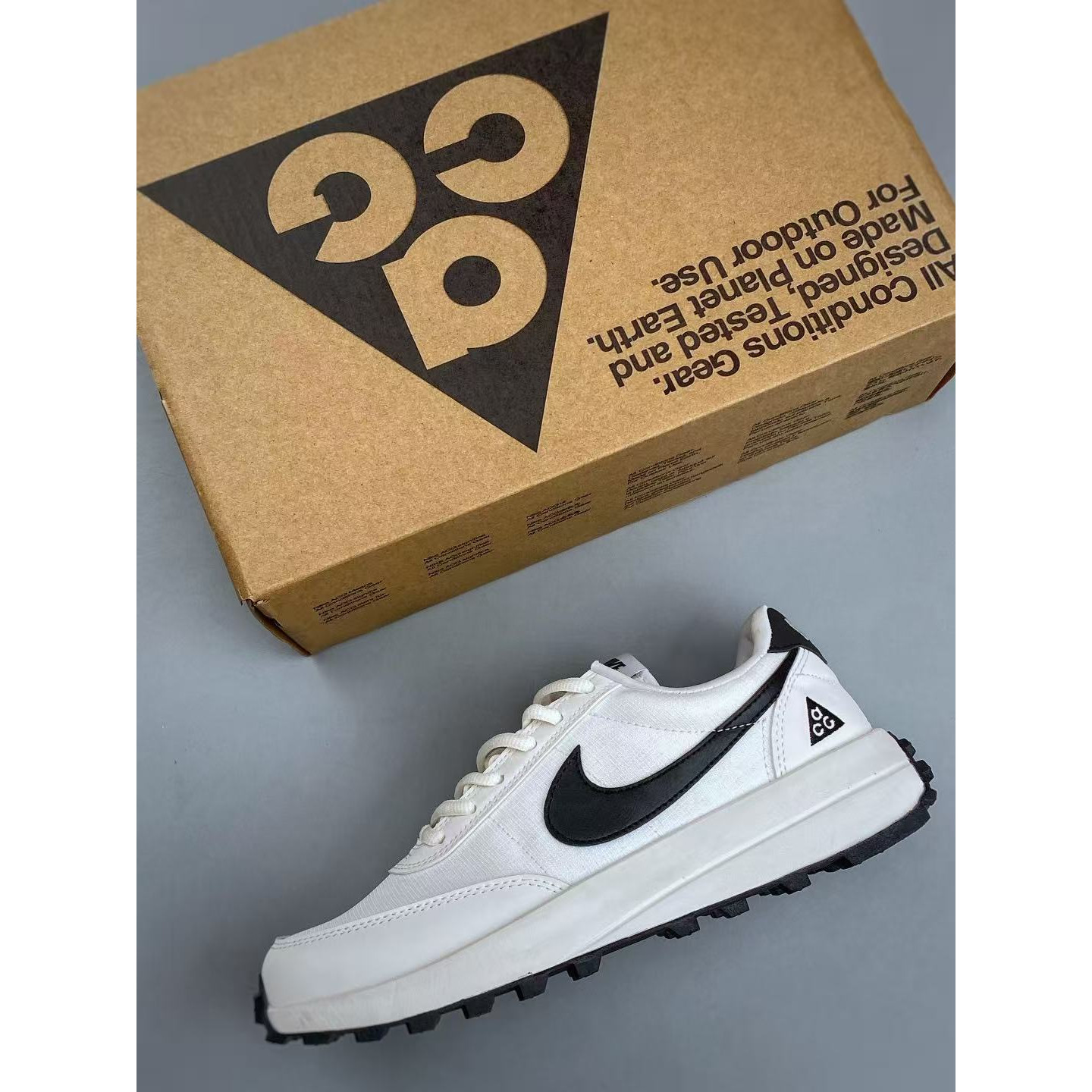 <p>Nike ACG LDV&nbsp; 越野跑鞋</p>