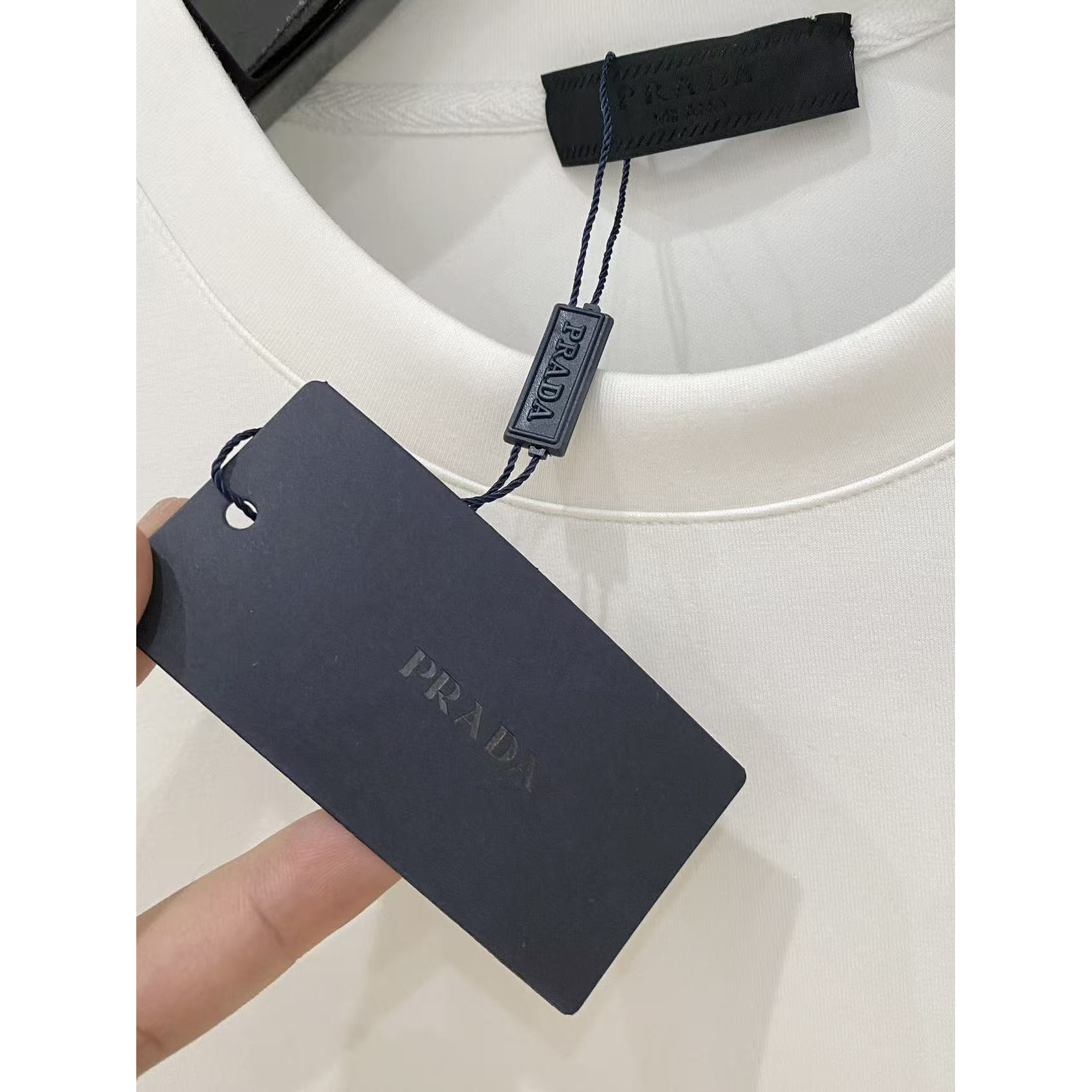 <p>PRADA 太空棉卫衣(782485)</p>