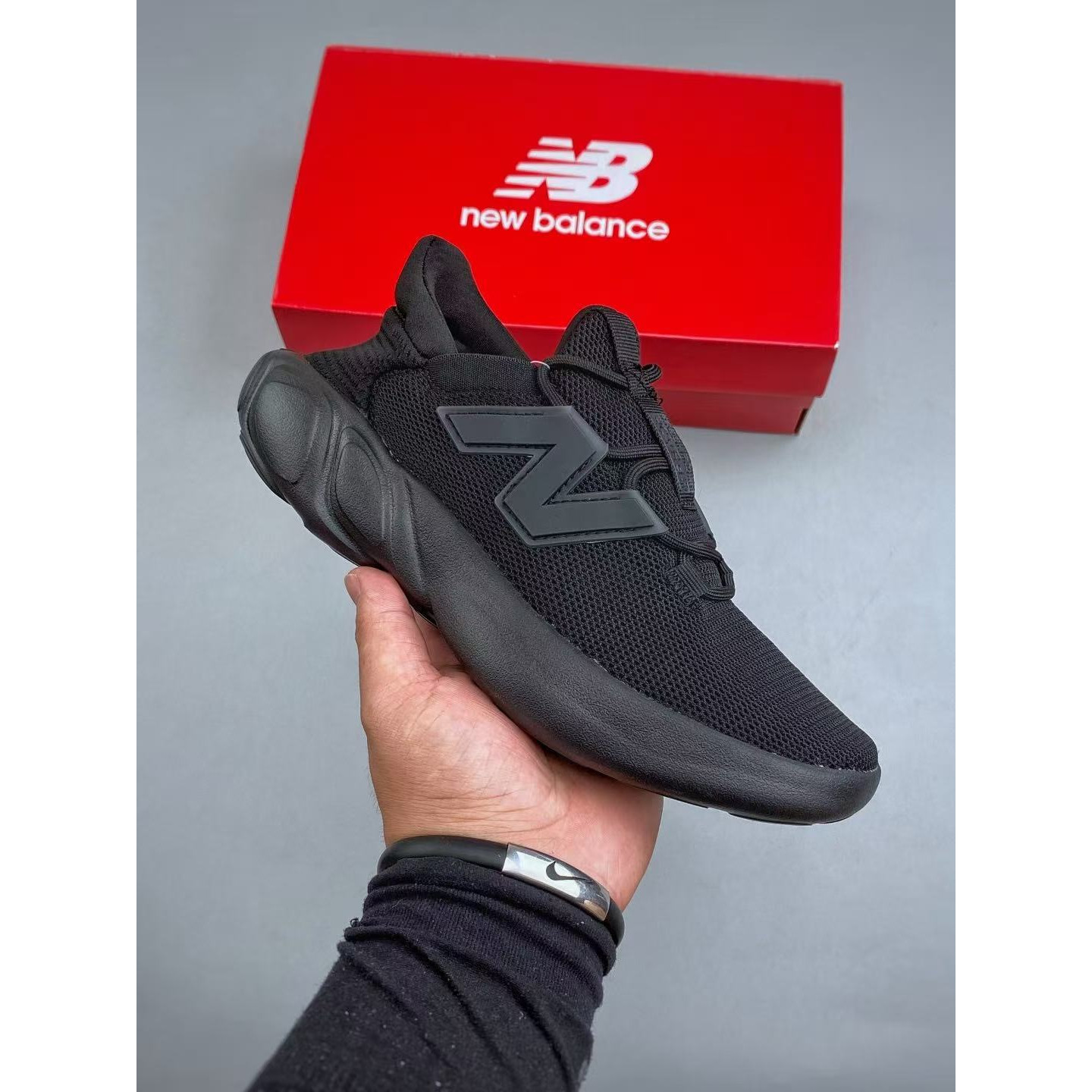 <p>New Balance 舒适贴合跑步鞋(黑)</p>