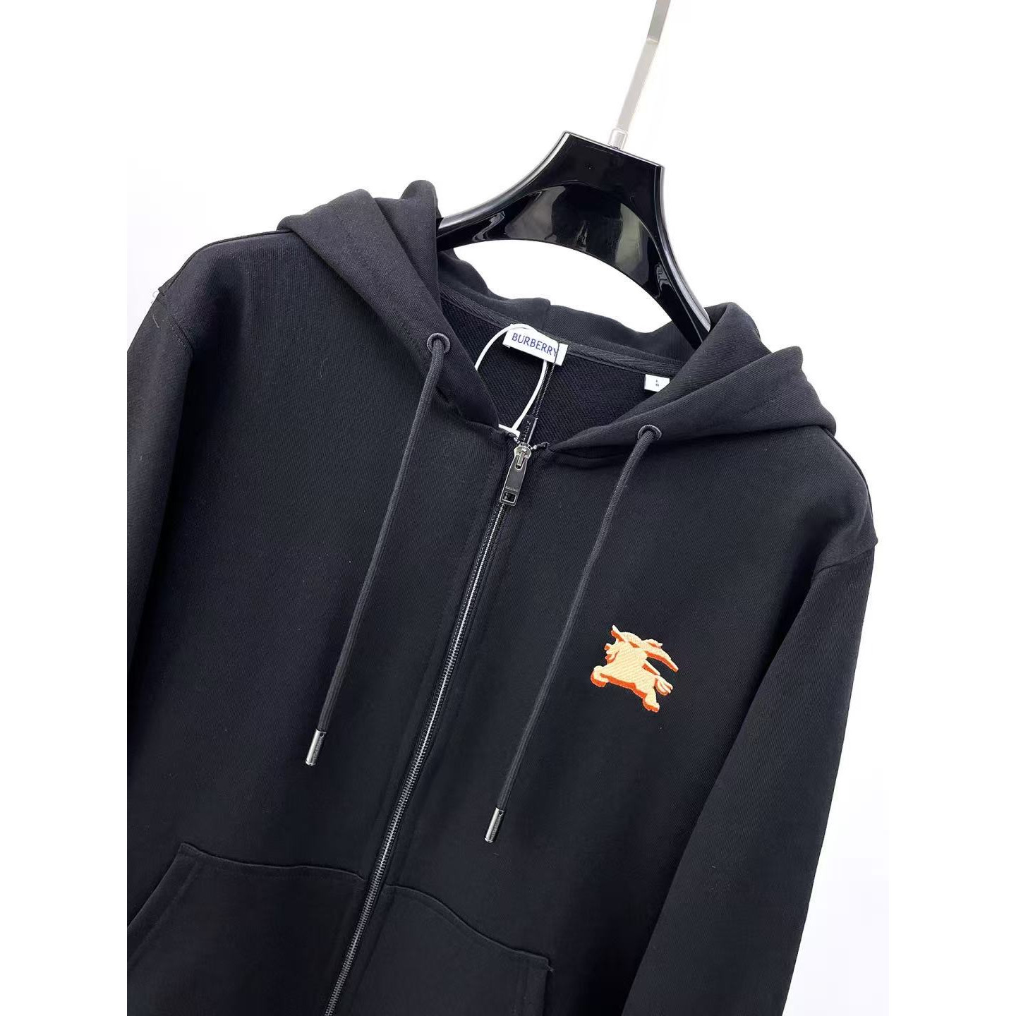 <p>BURBERRY 卫衣外套(黑)</p>