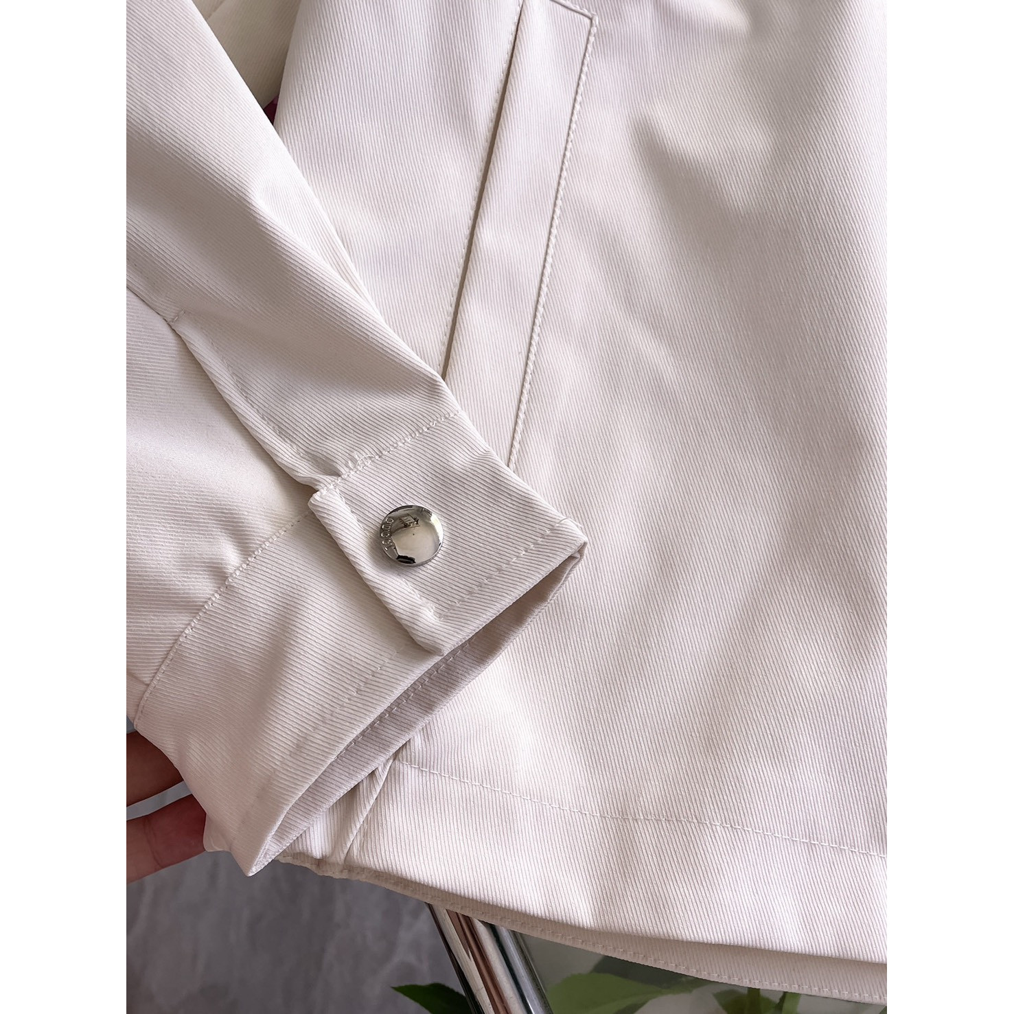 <p>GUCCI 男士夹克外套(白)</p>