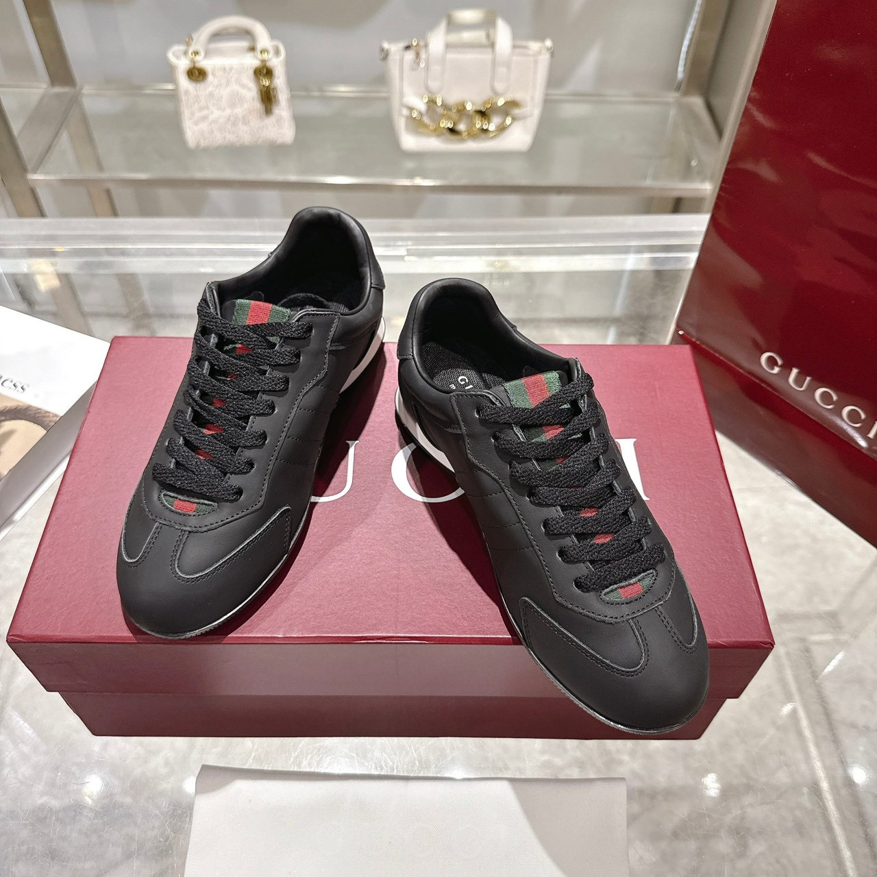 <p>GUCCI 德训鞋(女款-黑)</p>