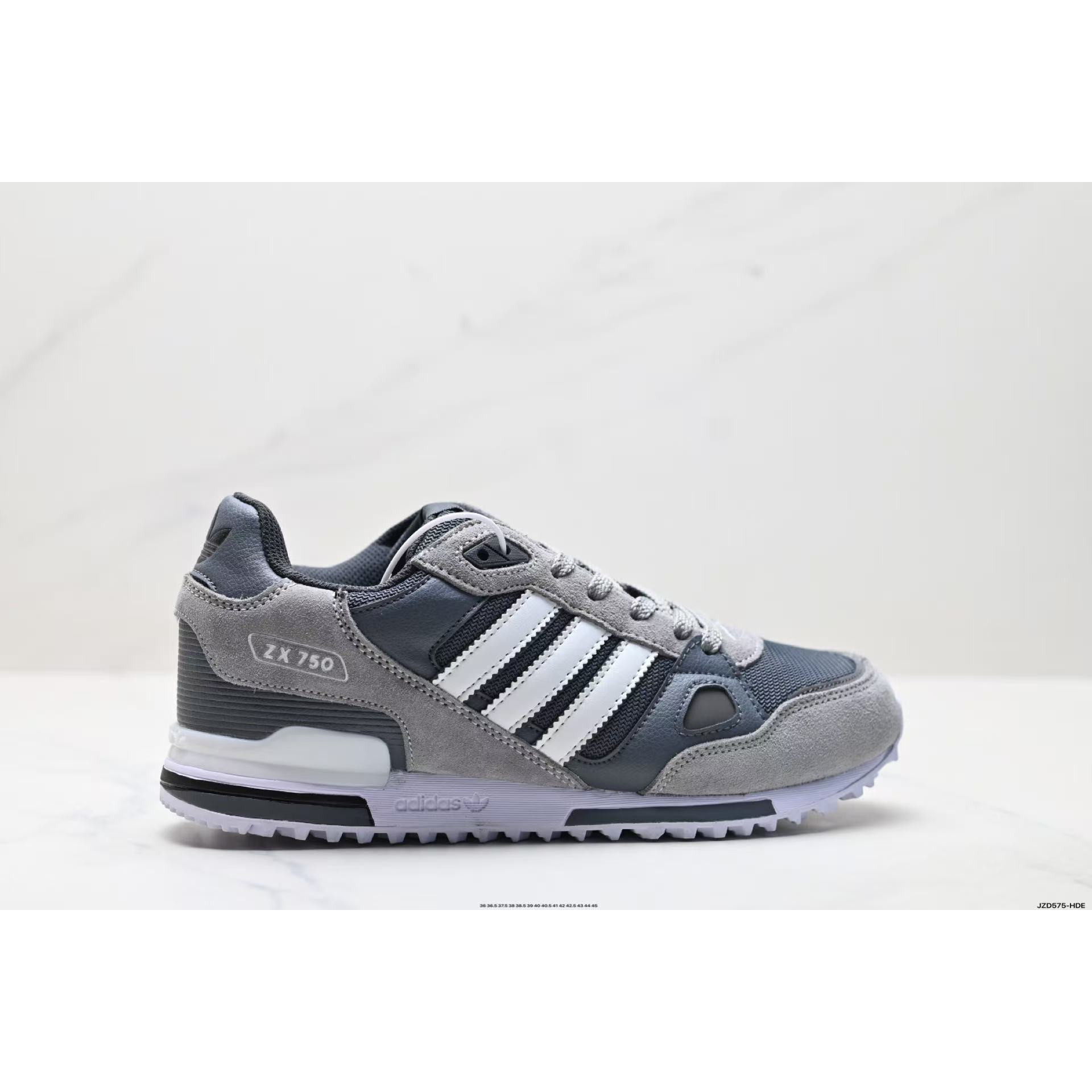 <p>Adidas Originals ZX&nbsp;</p>