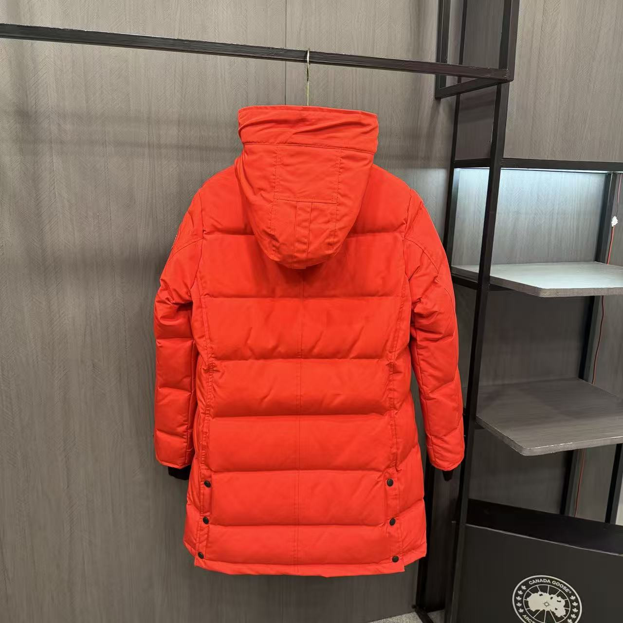 <p>Canada Goose Shelburn*派克大衣羽绒服(橘紅)</p>