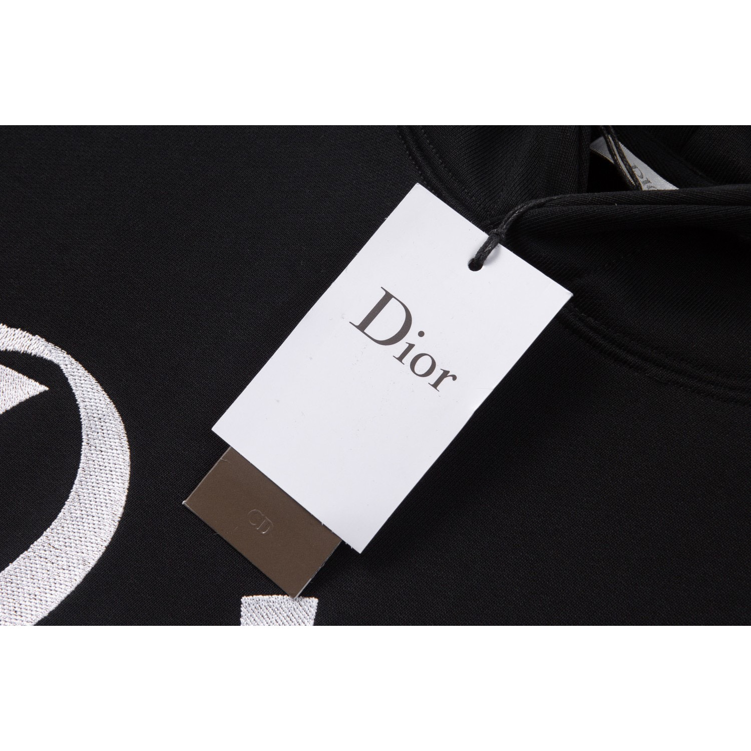 <p>Dior 绣花帽衫卫衣(黑)</p>