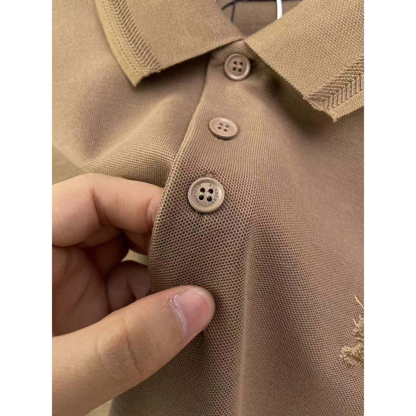 <p>BURBERRY 长袖Polo衫(棕)</p>