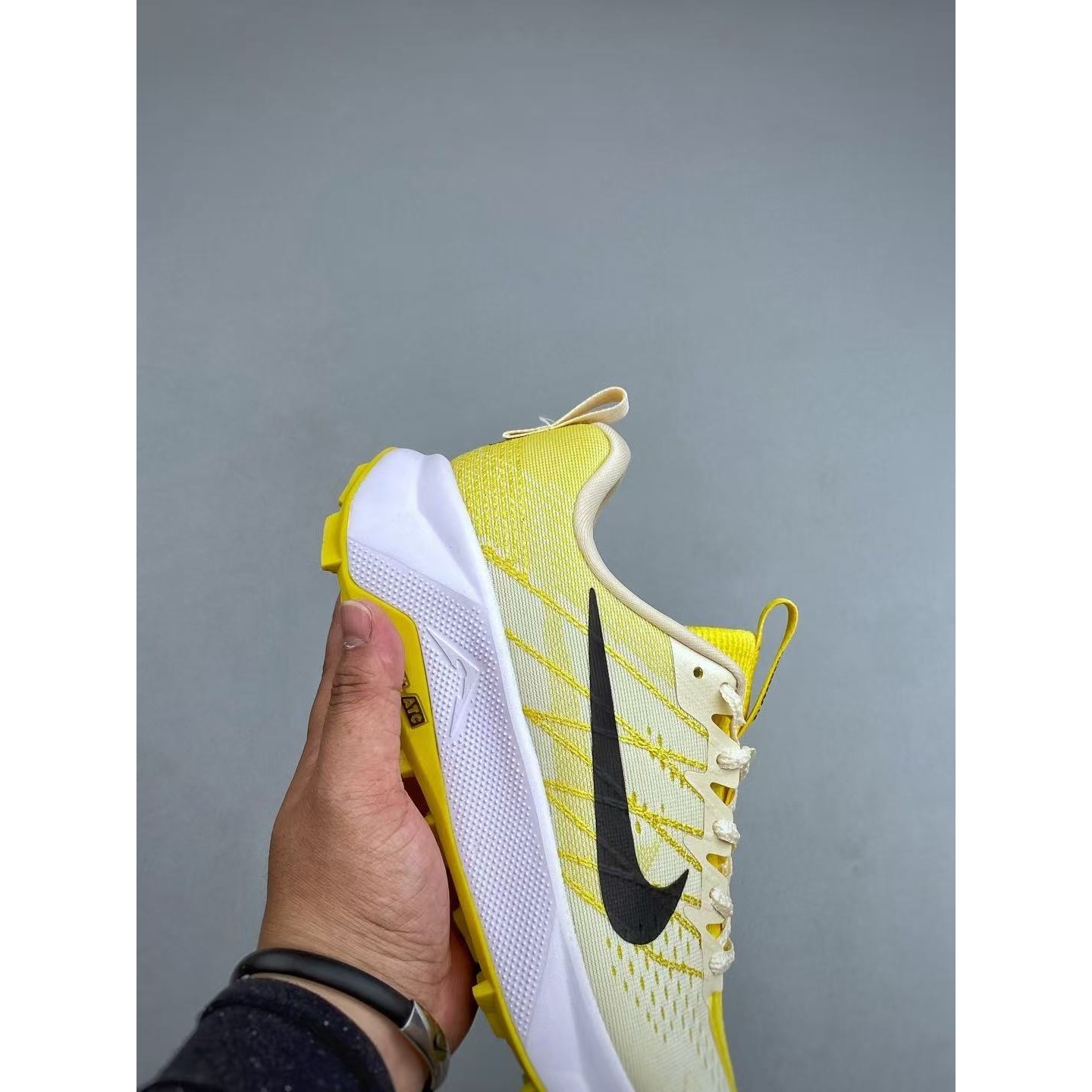 <p>NIKE REACTX Wildhorse 10 户外运动越野跑步鞋(黃)</p>