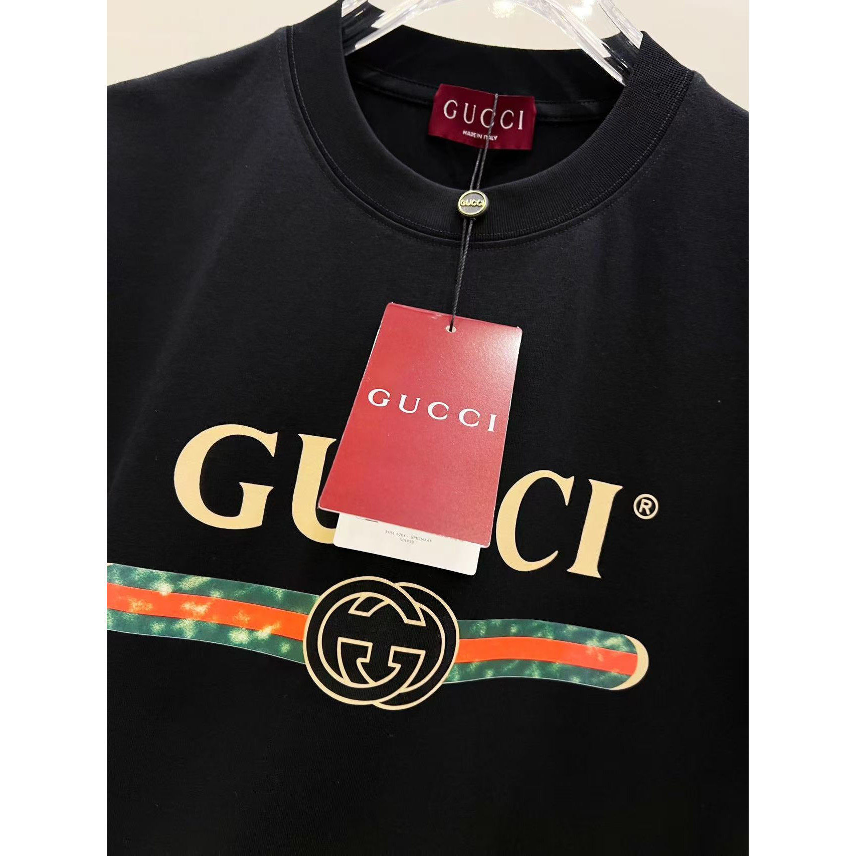 <p>GUCCI&nbsp;夏季新品短袖(黑)</p>