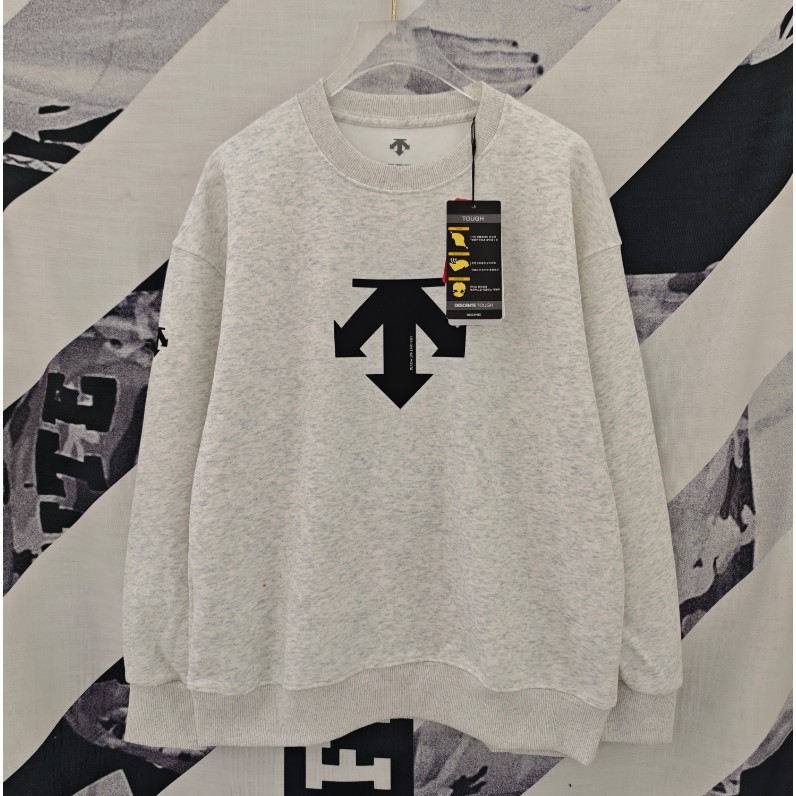 <p>DESCENTE 經典款棉 T (多色可選)</p>