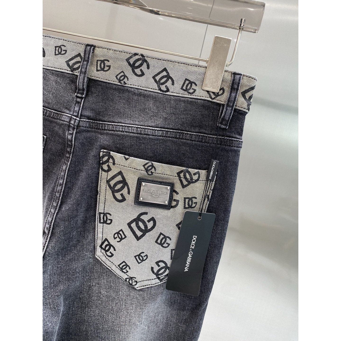 <p>DIOR 休闲牛仔裤</p>