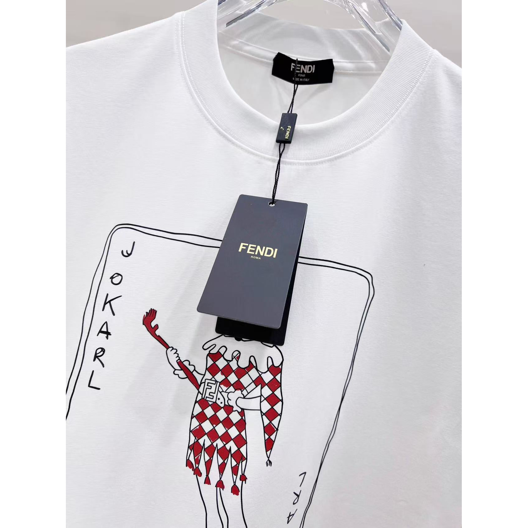 <p>FENDI 扑克牌印花短袖t恤(白)&nbsp;</p>