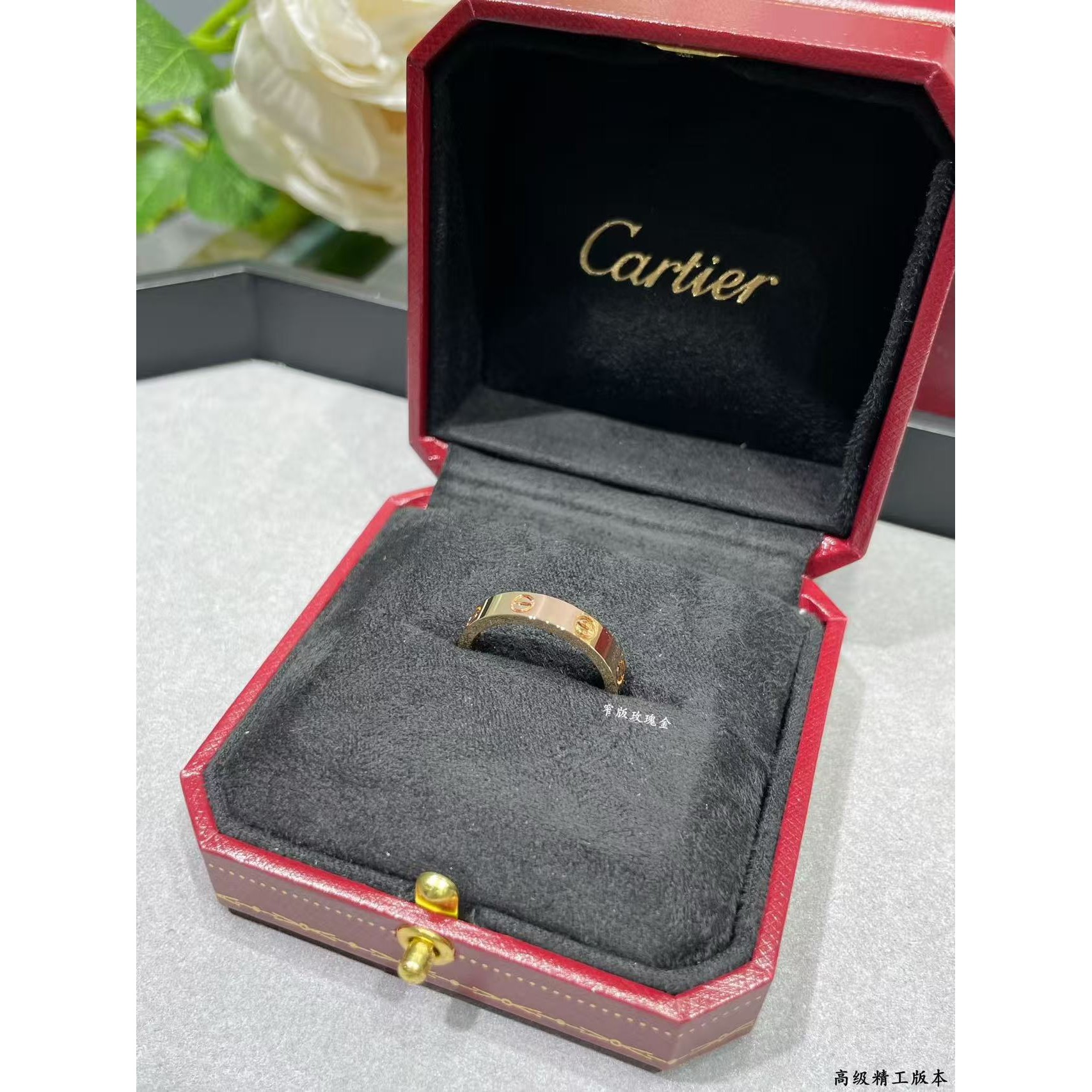 <p>CARTIER&nbsp;</p>