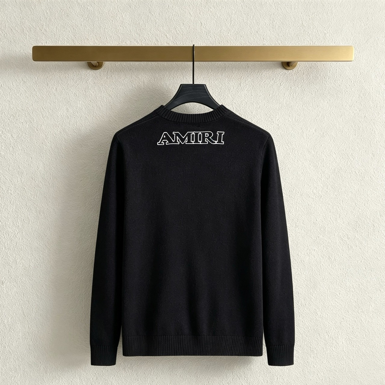 <p>AMIRI logo刺绣圆领套头毛衣(黑色)</p>
