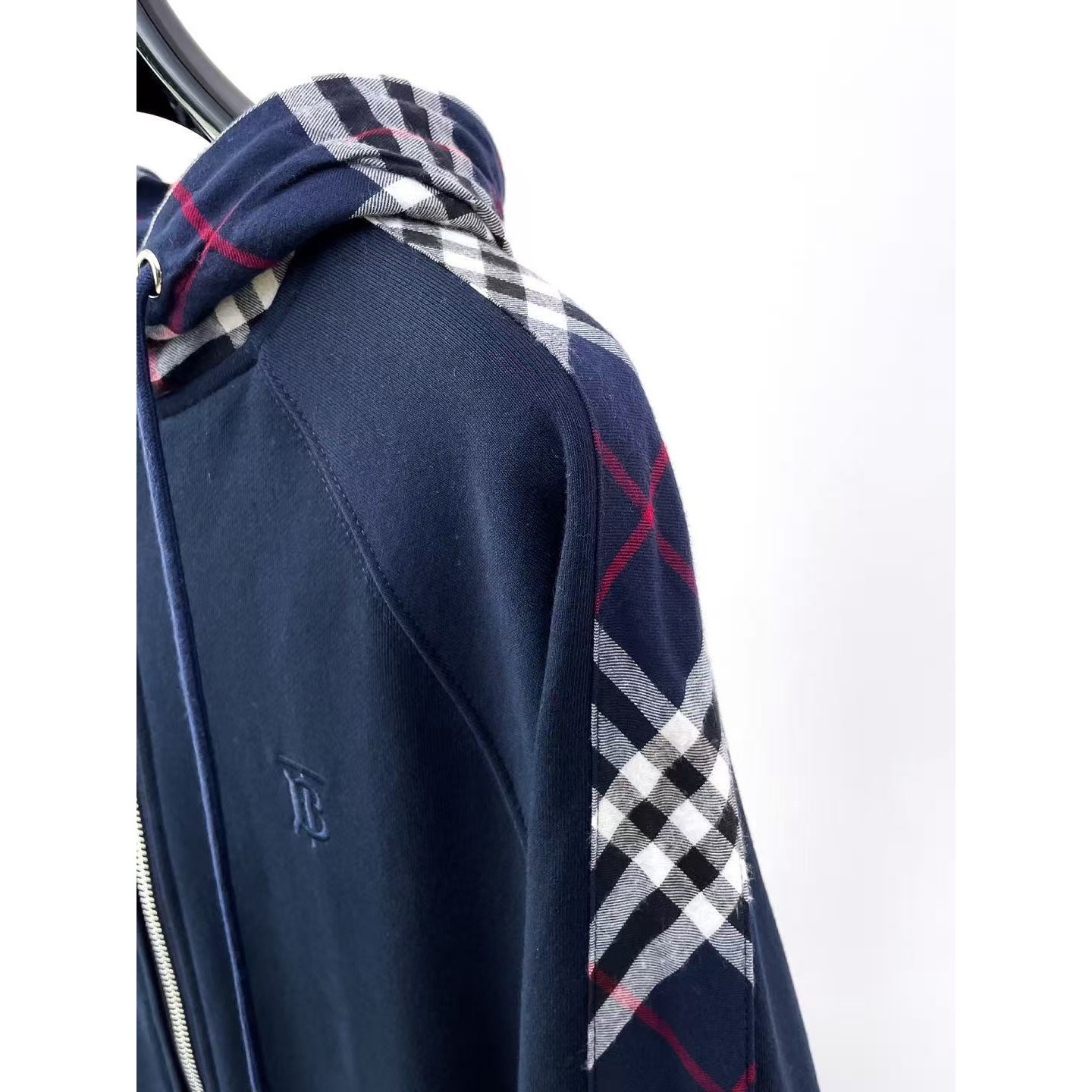 <p>BURBERRY 卫衣外套(藍)</p>