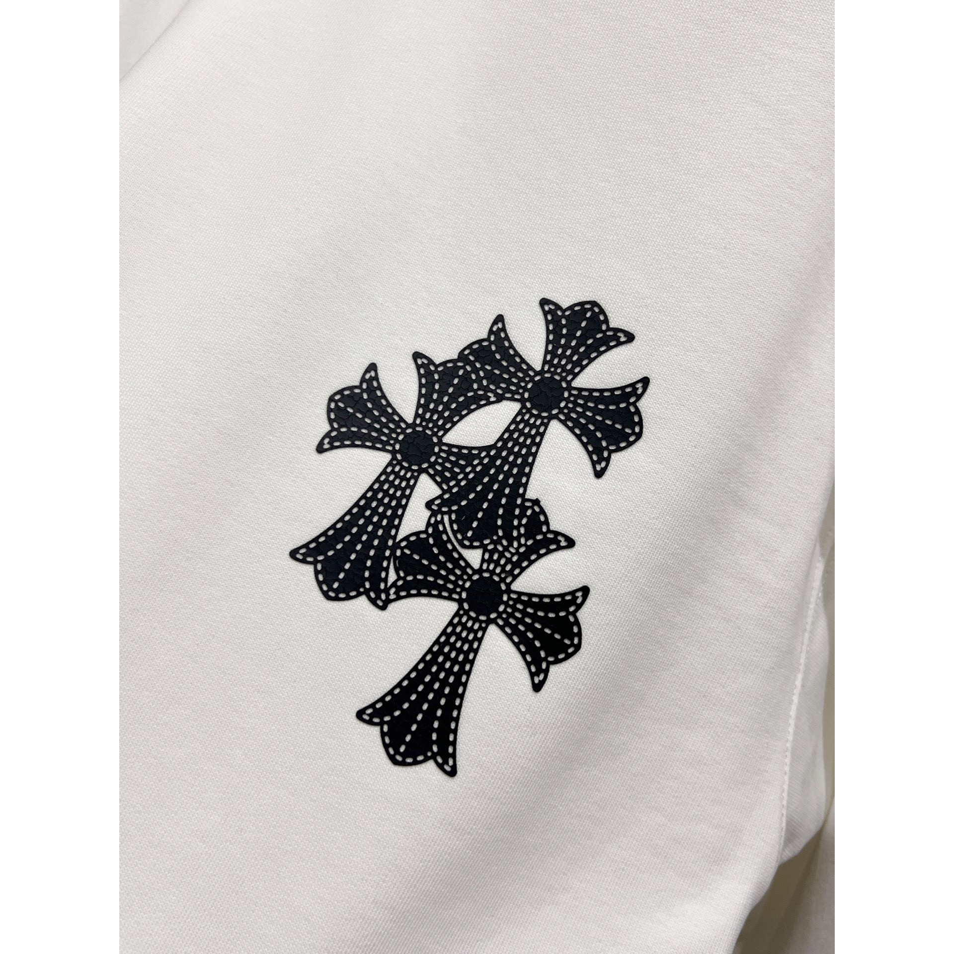 <p>CHROME HEARTS 圆领长袖卫衣(白)</p>