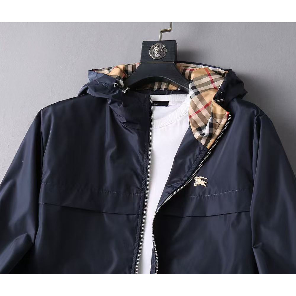 <p>BURBERRY 男士夹克外套(深藍)</p>