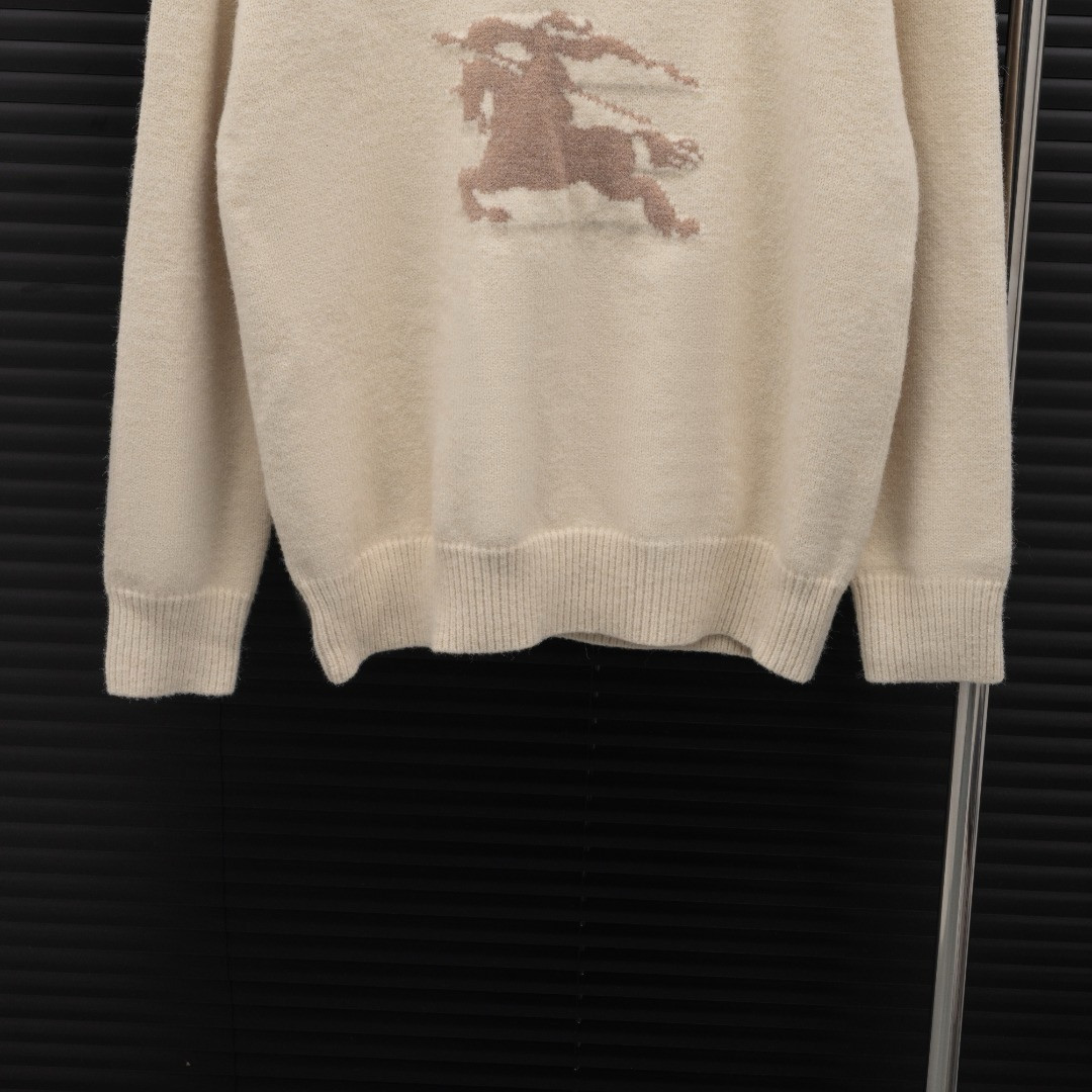 <p>BURBERRY&nbsp;战马 LOGO长袖毛衣(膚色)</p>