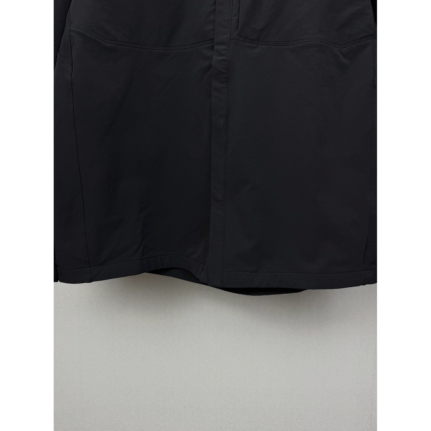 <p>Arc'teryx 情侣款翻领夹克外套(黑色)</p>