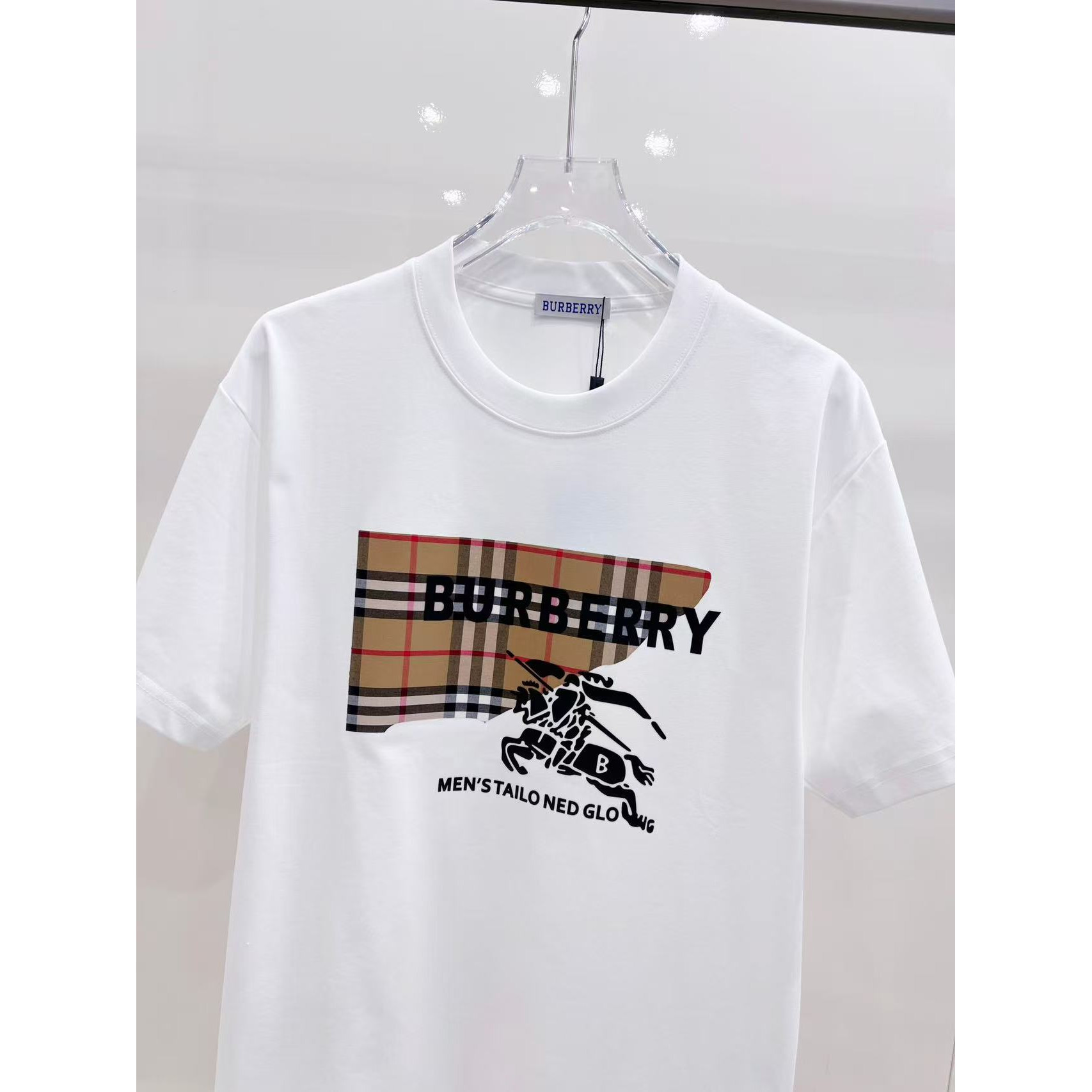 <p>BURBERRY 短袖圆领T恤(白)</p>