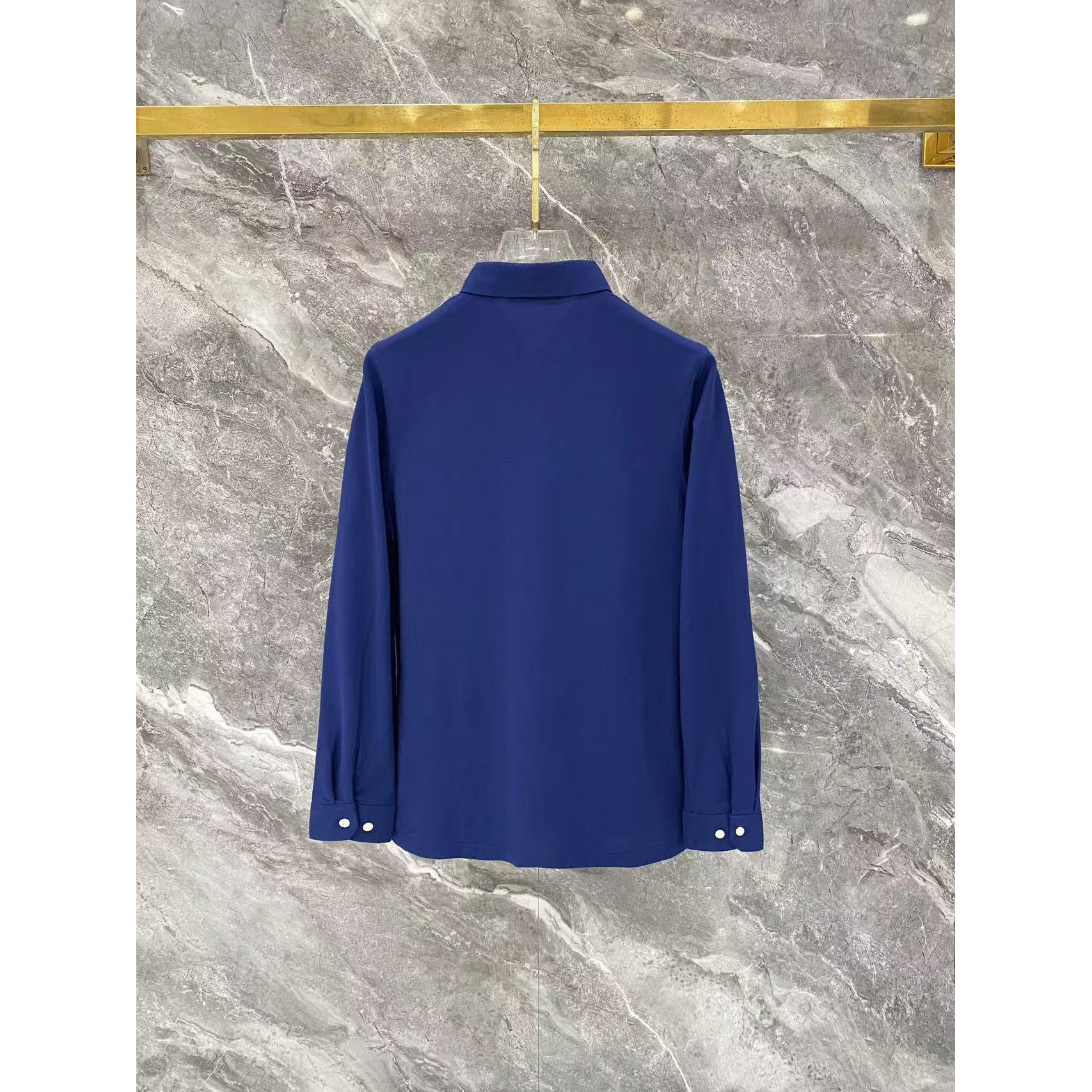 <p>Burberry 秋冬长袖Polo(782993)</p>
