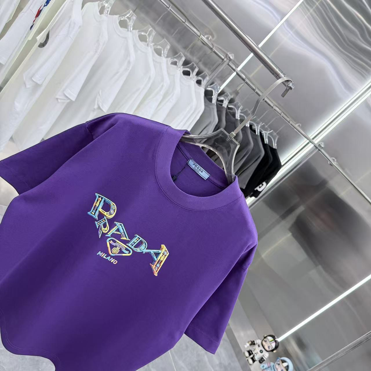 <p>Prada 圓領T恤</p>