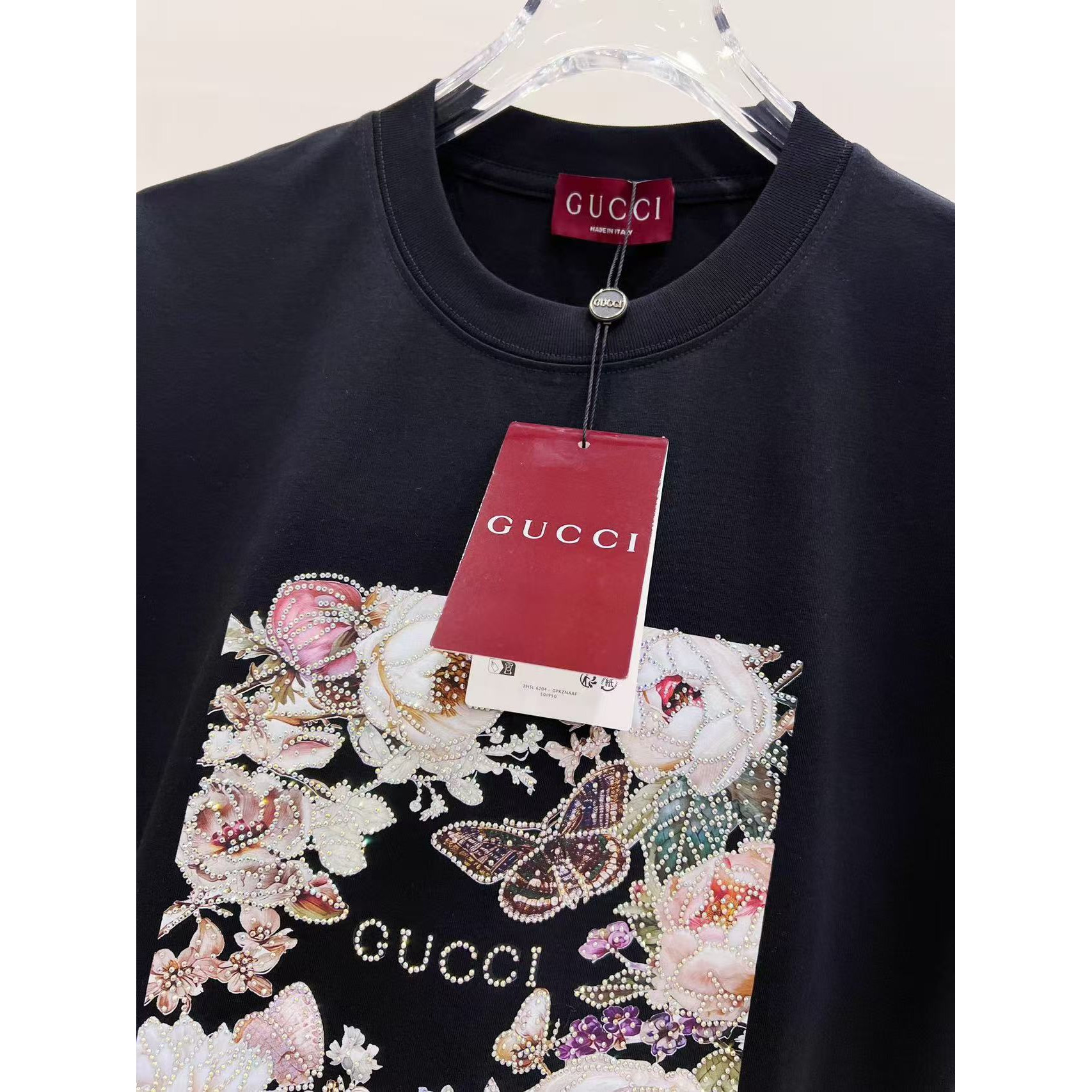 <p>GUCCI&nbsp;烫钻短袖(黑)</p>