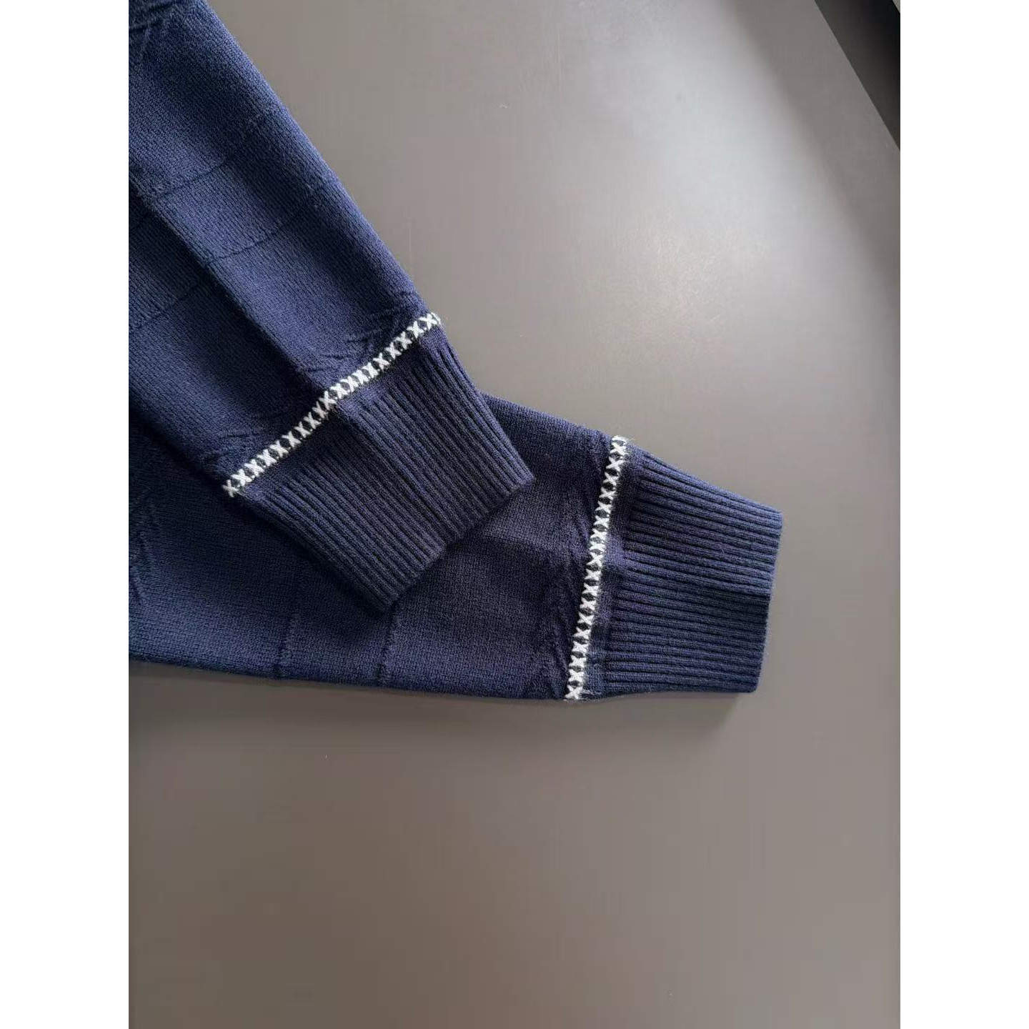 <p>BURBERRY 秋冬官网最新毛衣(藍)</p>