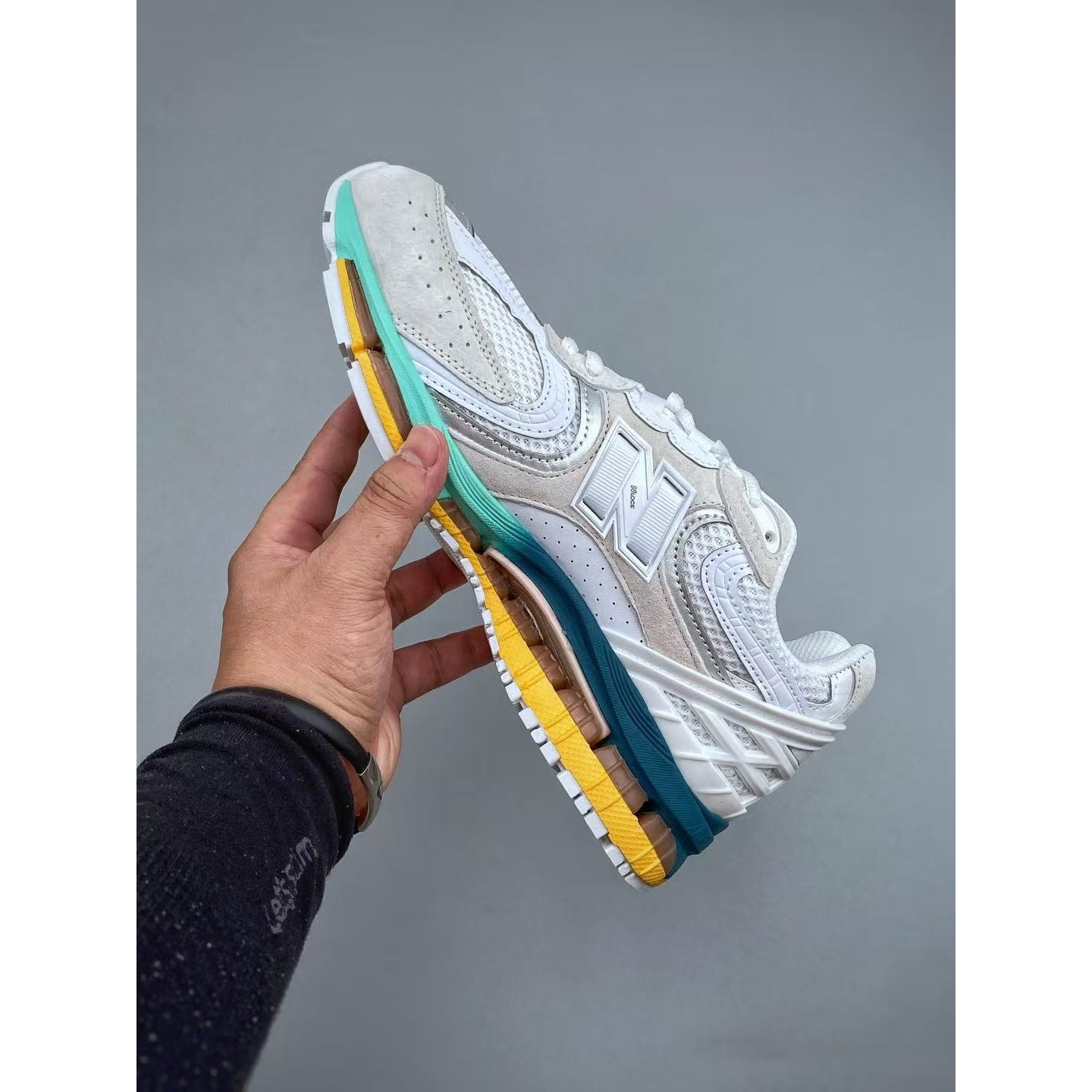 <p>New Balance 运动慢跑鞋(白)&nbsp;</p>