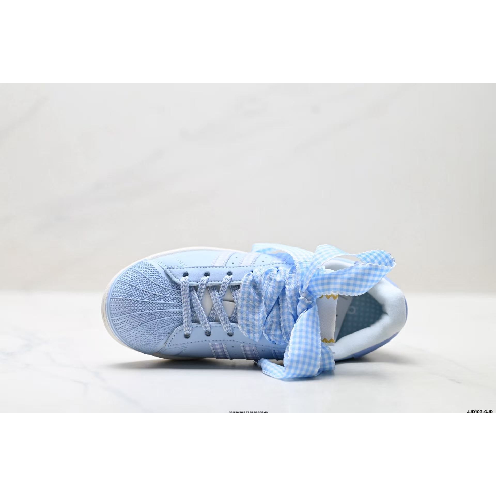 <p>Adidas Originals Superstar 休闲运动板鞋(藍)</p>