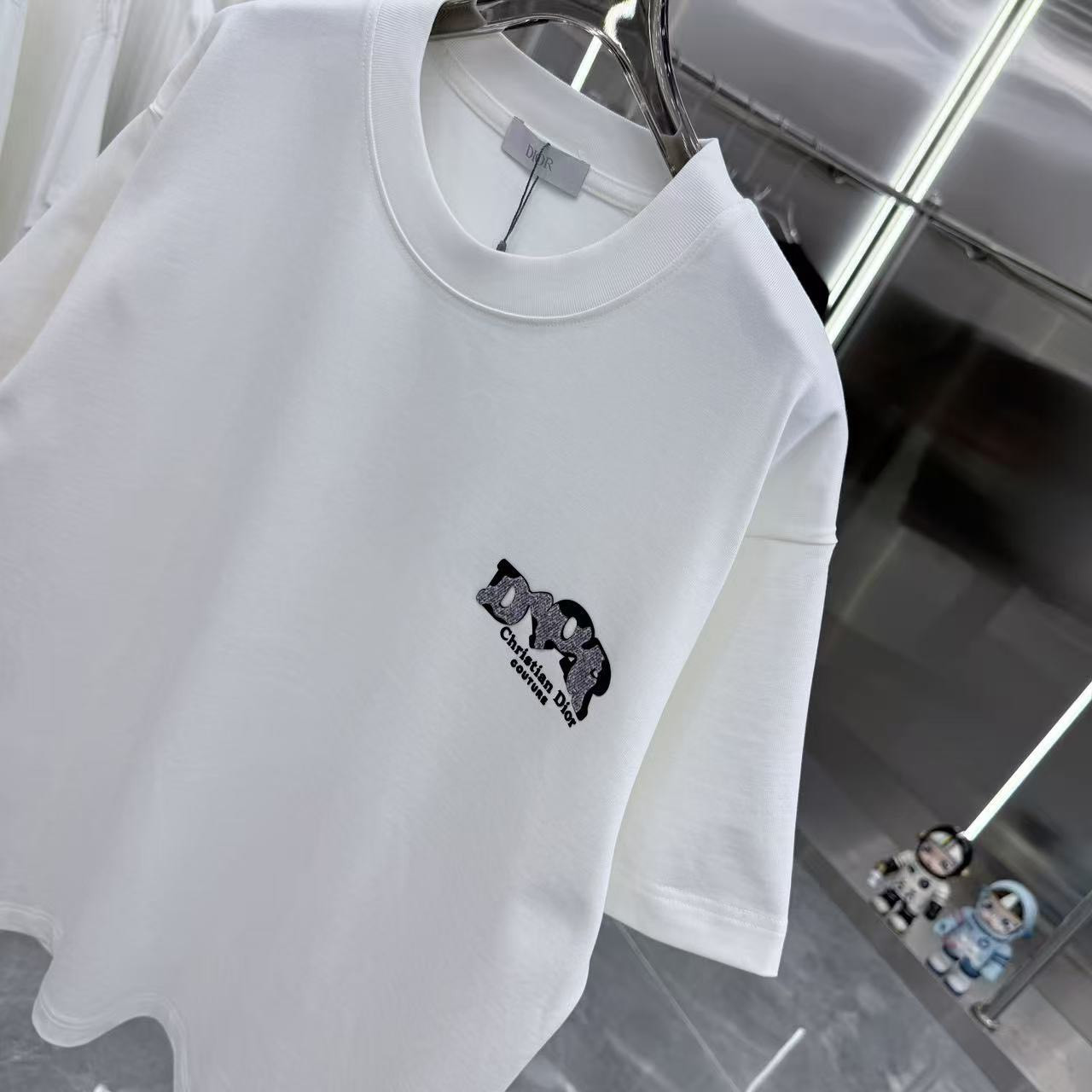 <p>DIOR 圓領T恤</p>