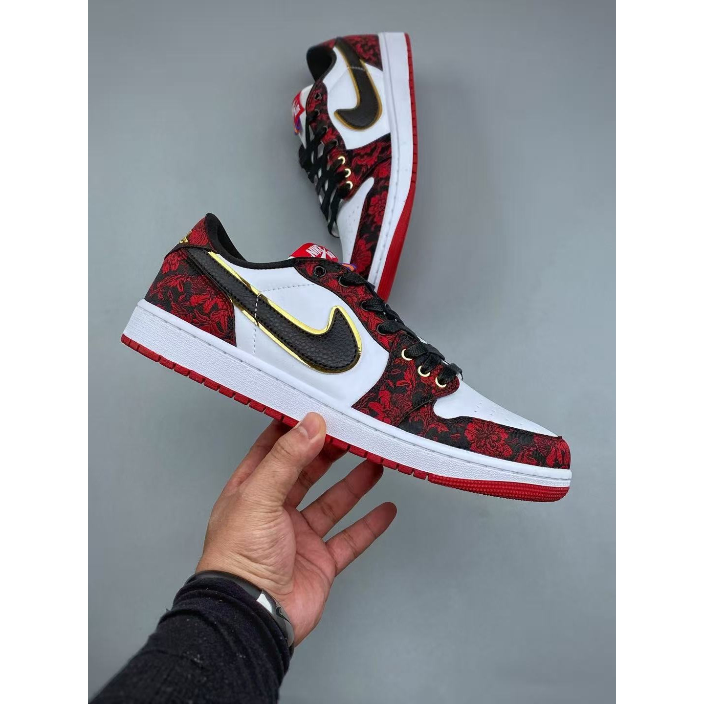 <p>Nike Air Jordan 1 Low&nbsp;休闲板鞋(紅)</p>