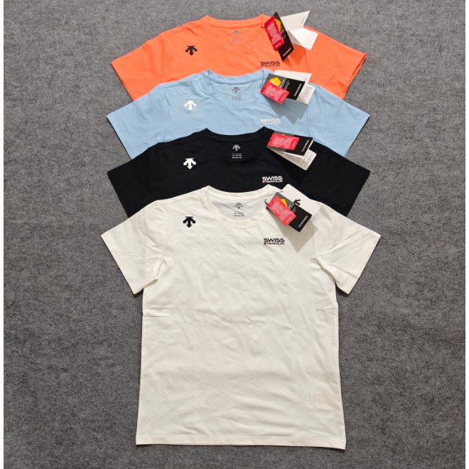 <p>DESCENTE 韓版短袖T恤</p>