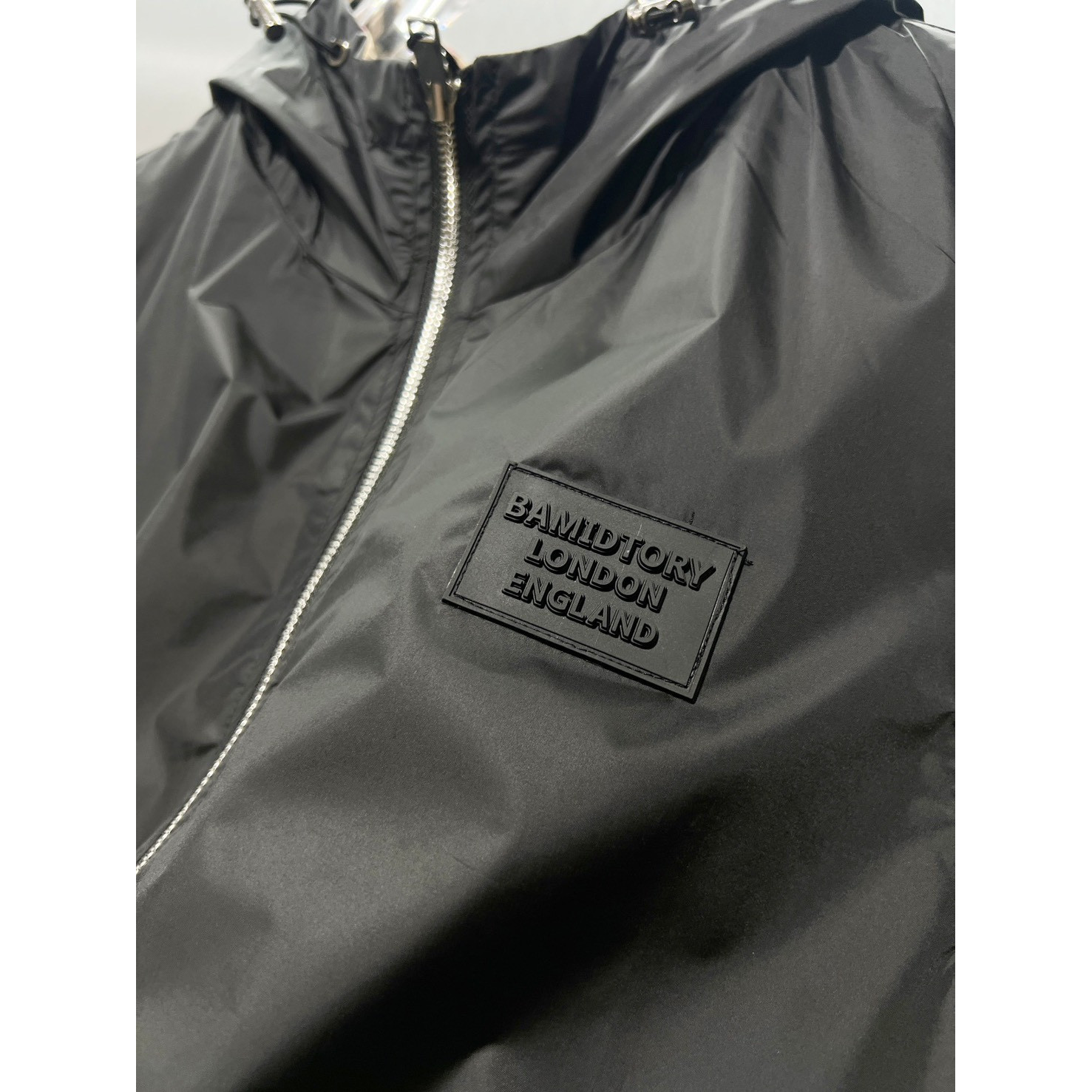 <p>BURBERRY 马克外套(黑)</p>