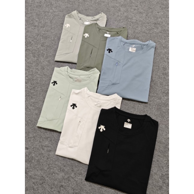 <p>DESCENTE 速乾短袖T恤</p>